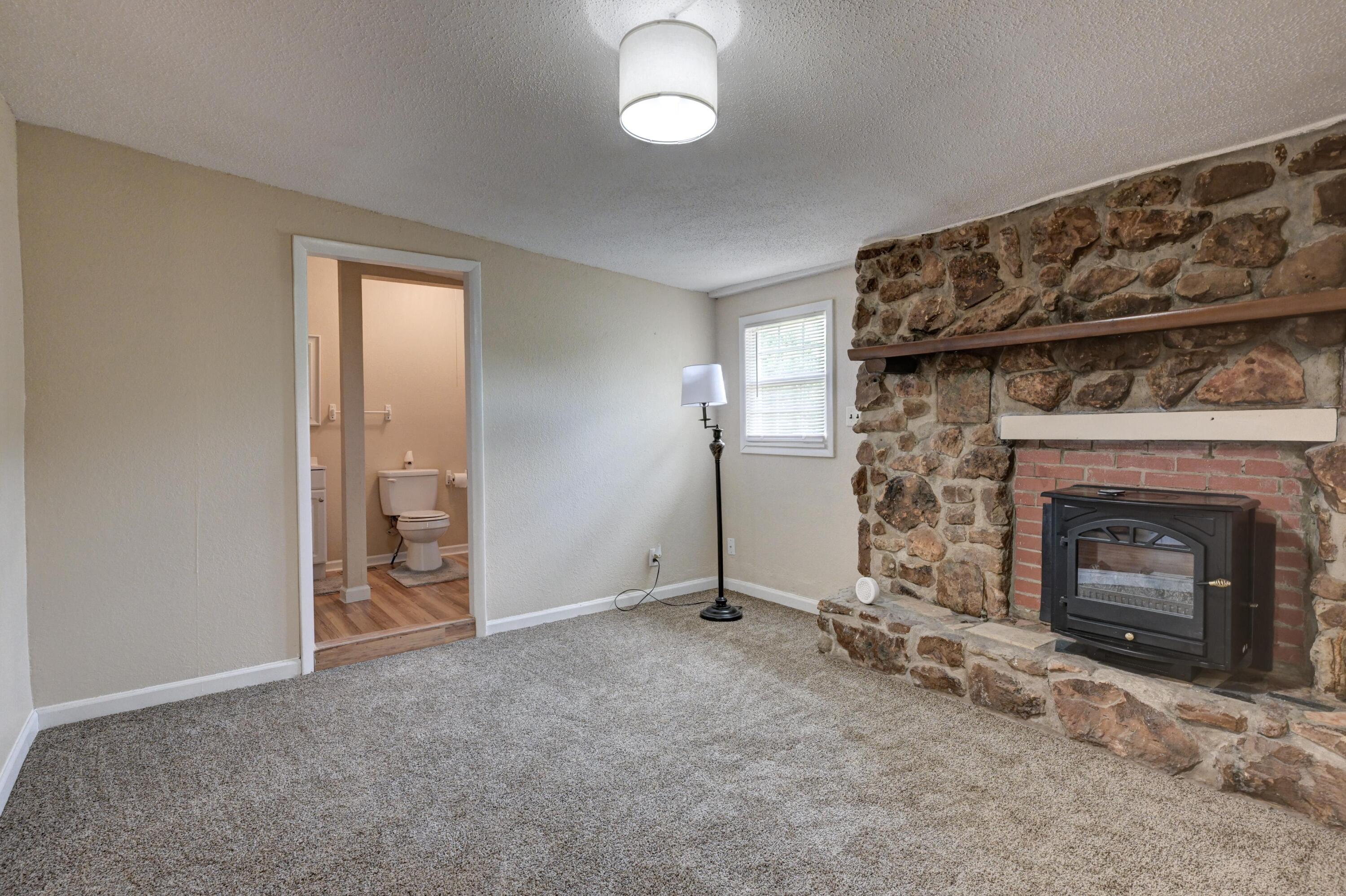 1407 Greenwood Boulevard Property Photo 14