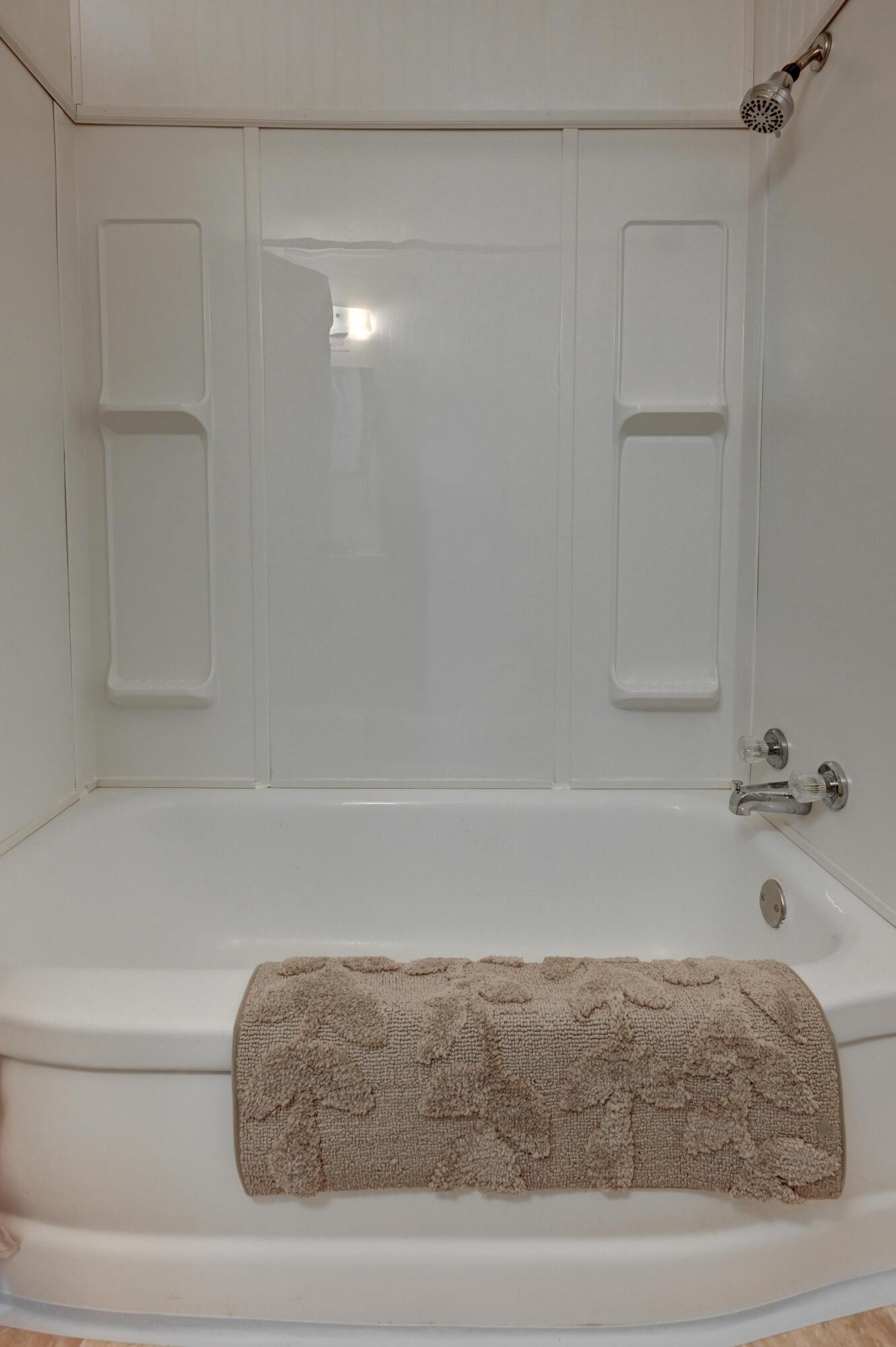 1407 Greenwood Boulevard Property Photo 17