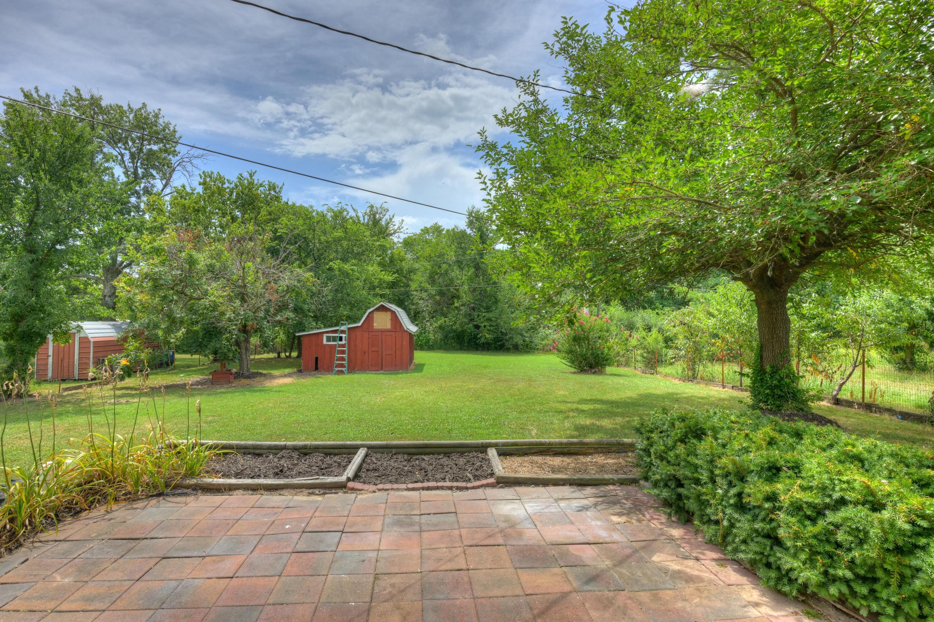 1407 Greenwood Boulevard Property Photo 39
