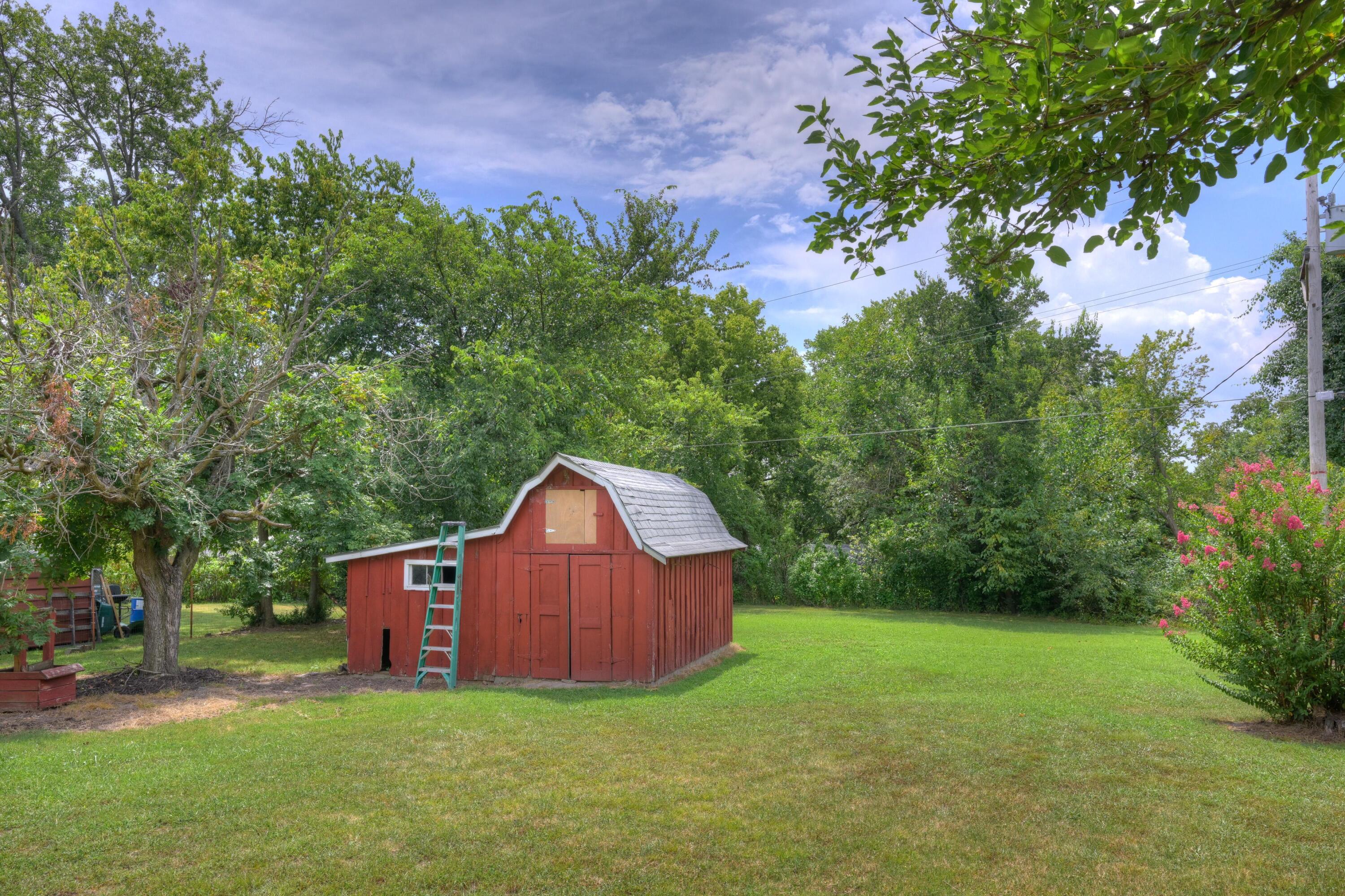 1407 Greenwood Boulevard Property Photo 40