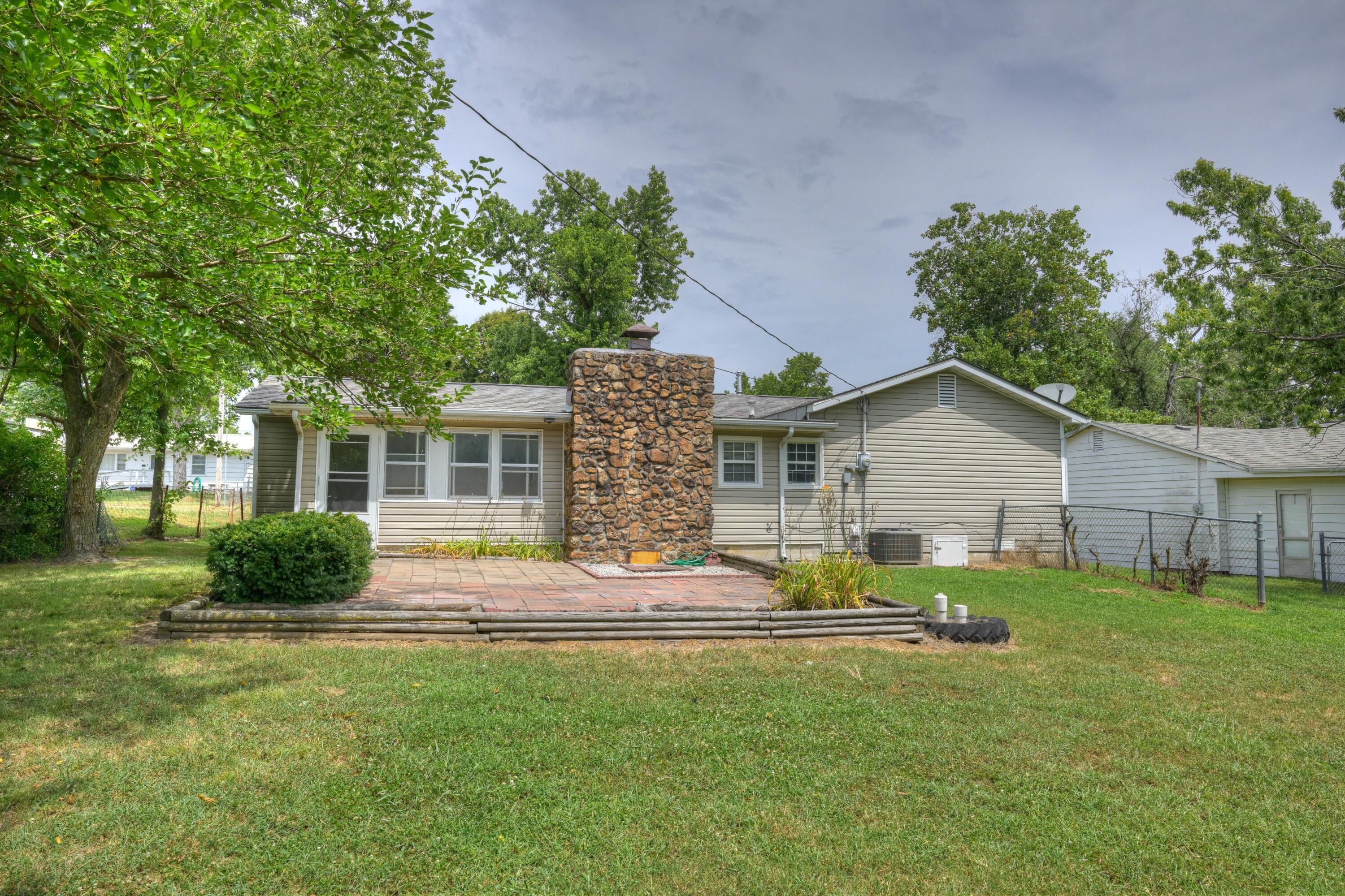 1407 Greenwood Boulevard Property Photo 42