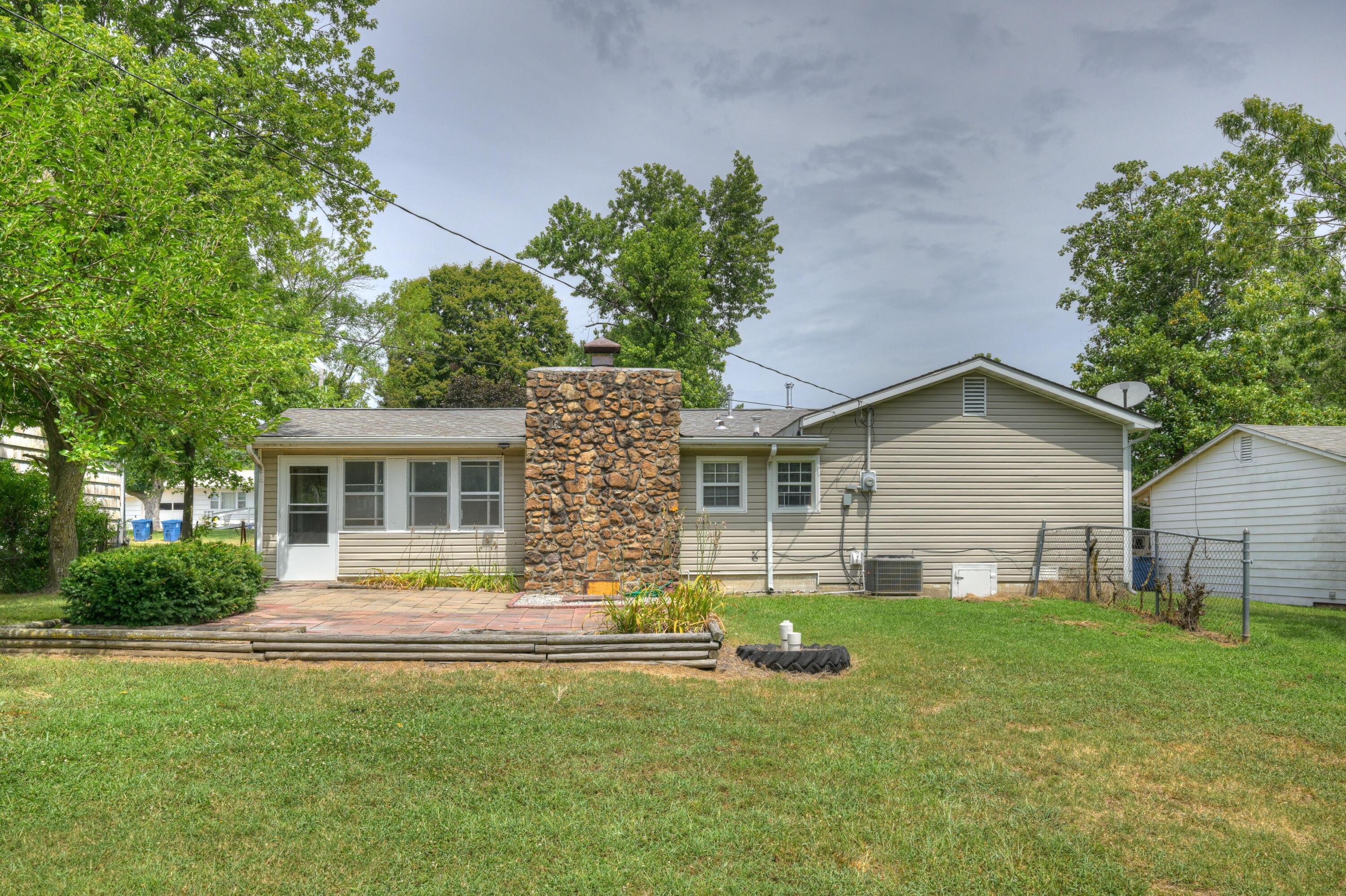 1407 Greenwood Boulevard Property Photo 43