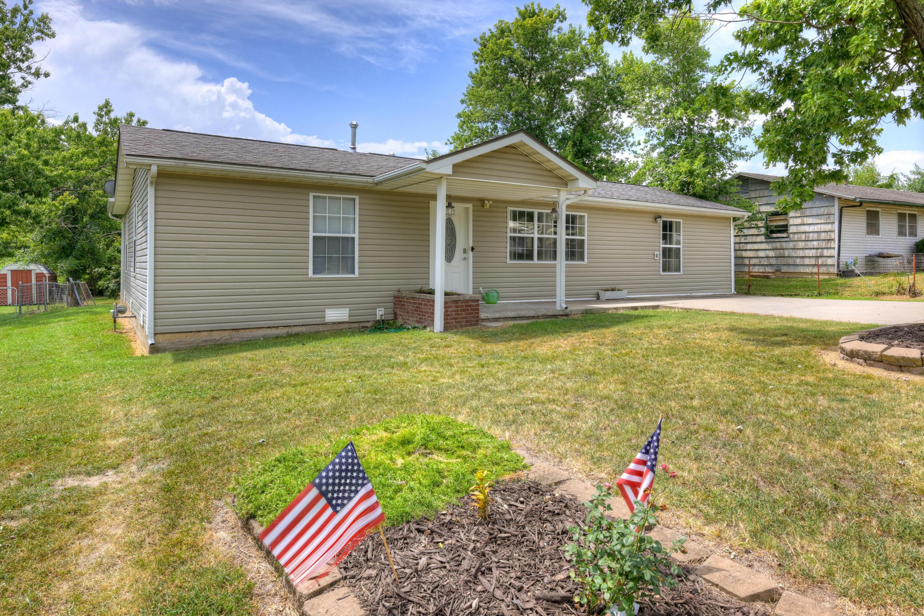 1407 Greenwood Boulevard Property Photo 44