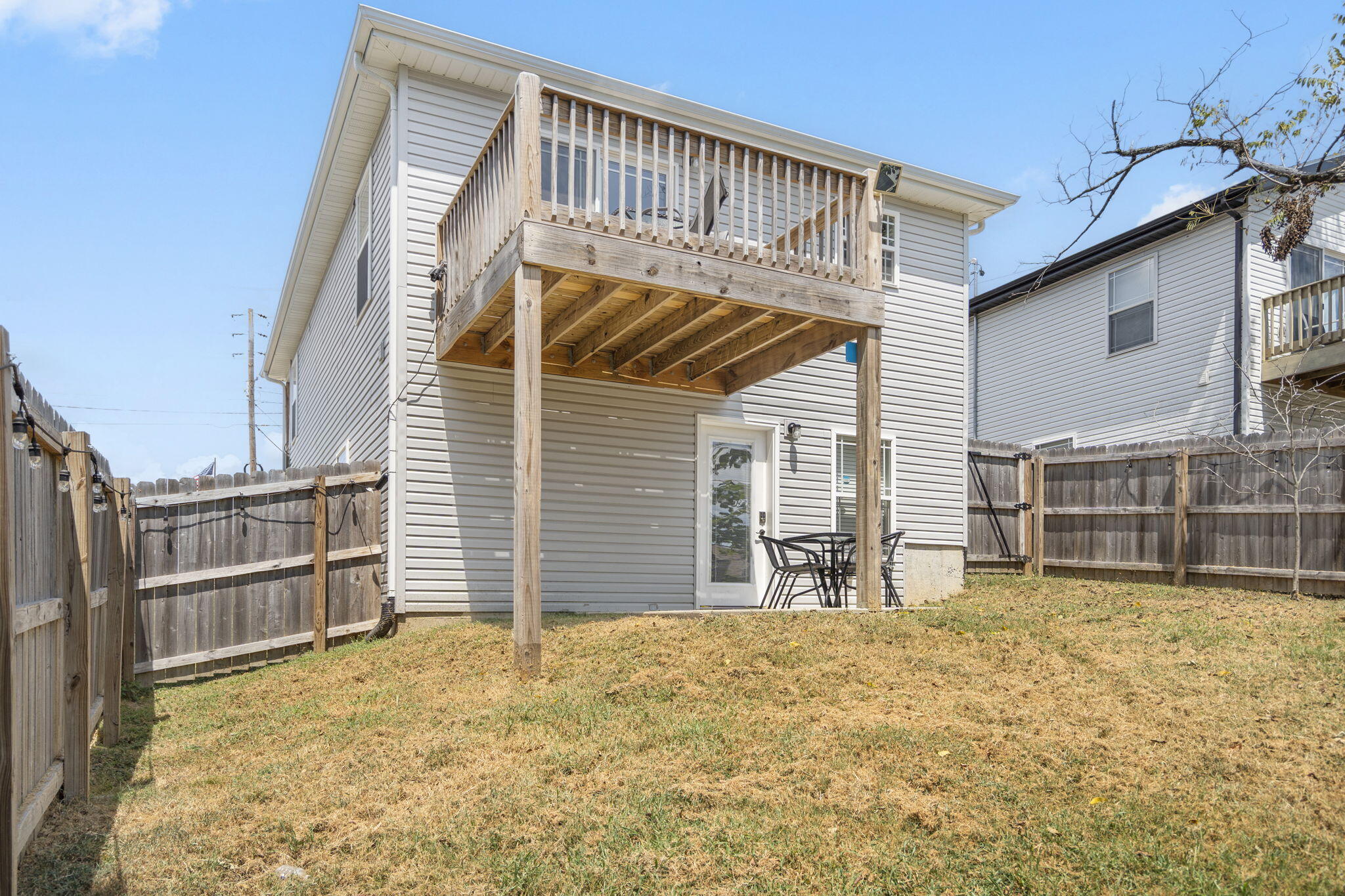 306 West College Street Property Photo 32