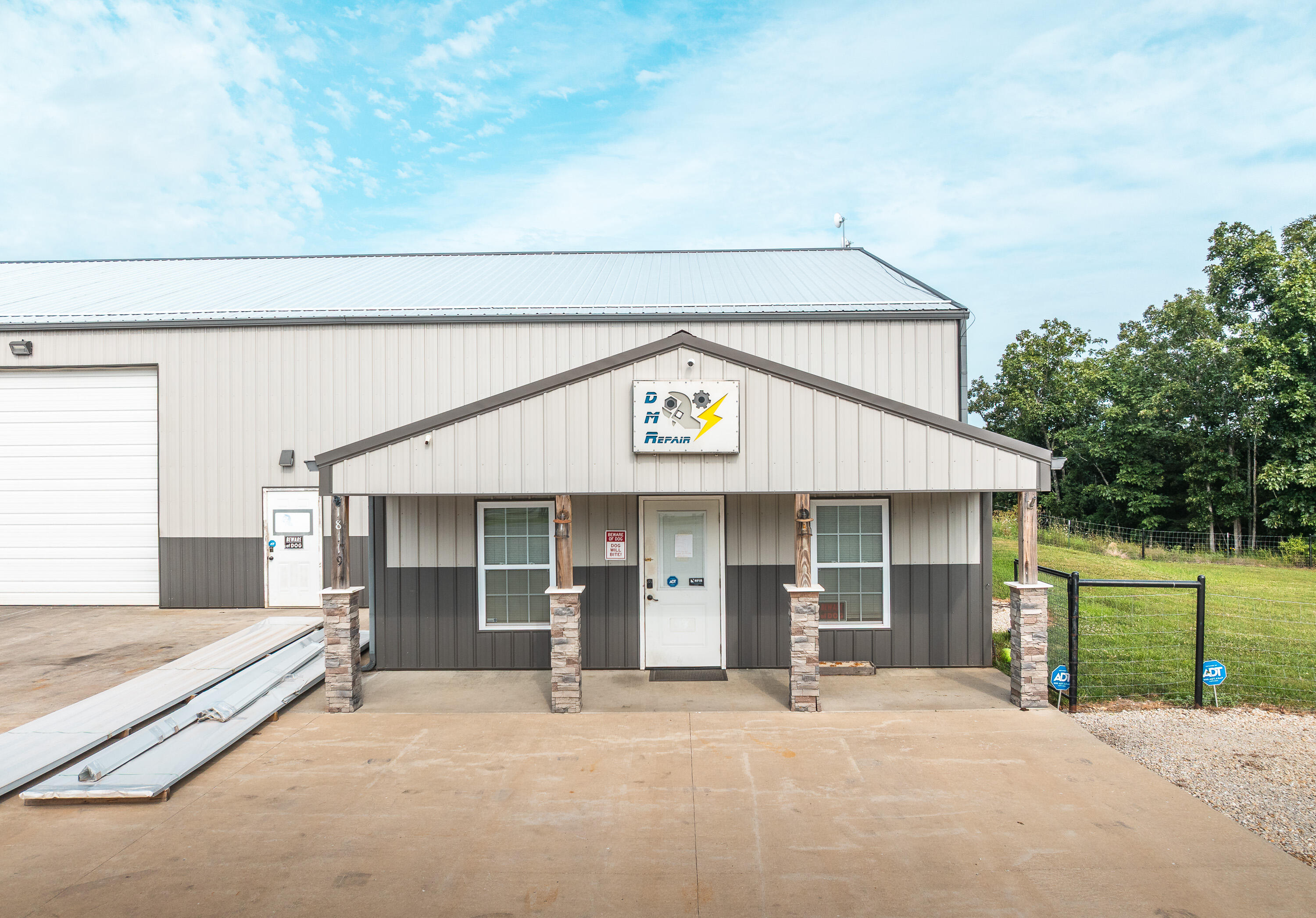 18119 State Route O Property Photo 9