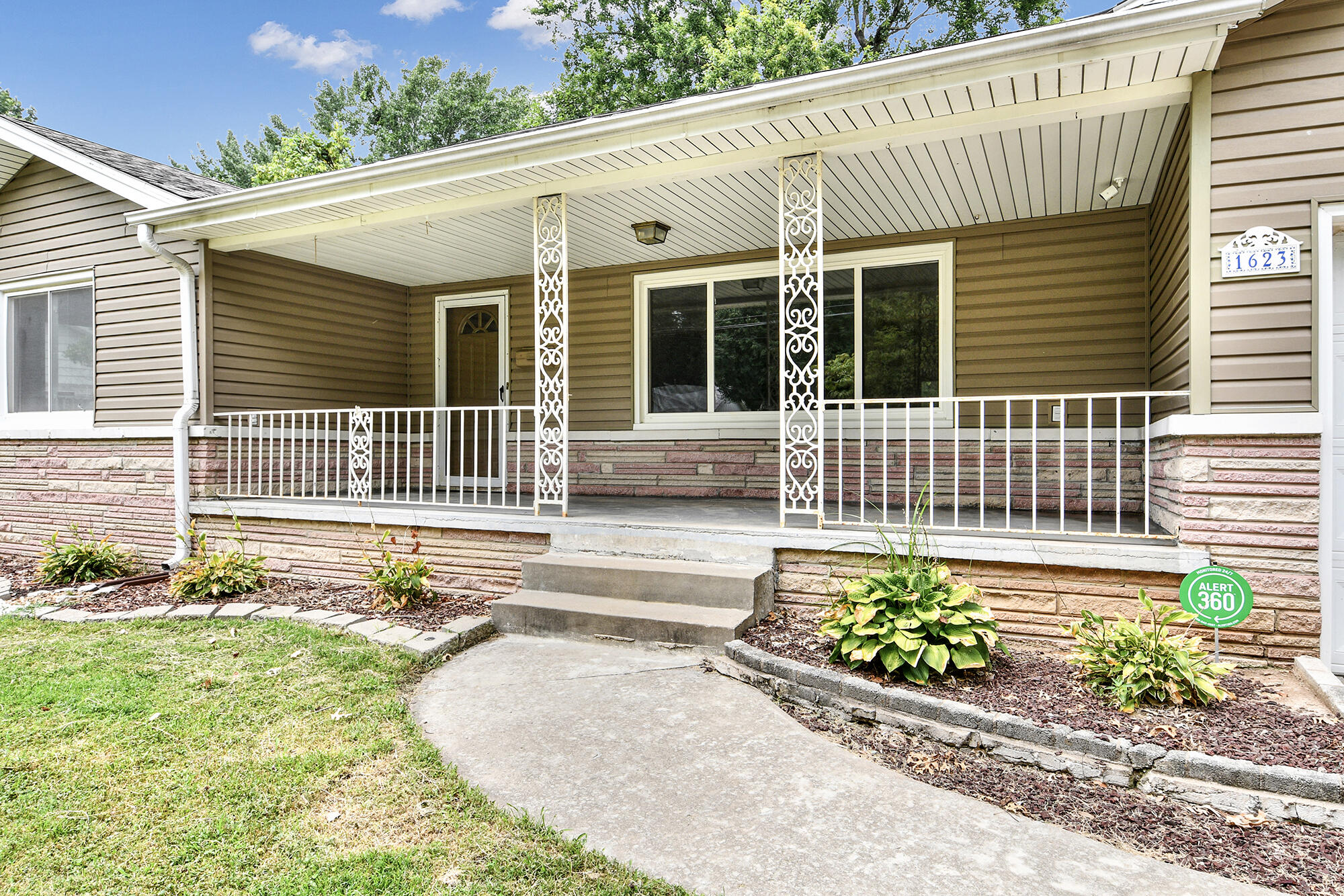 1623 South Link Avenue Property Photo 1