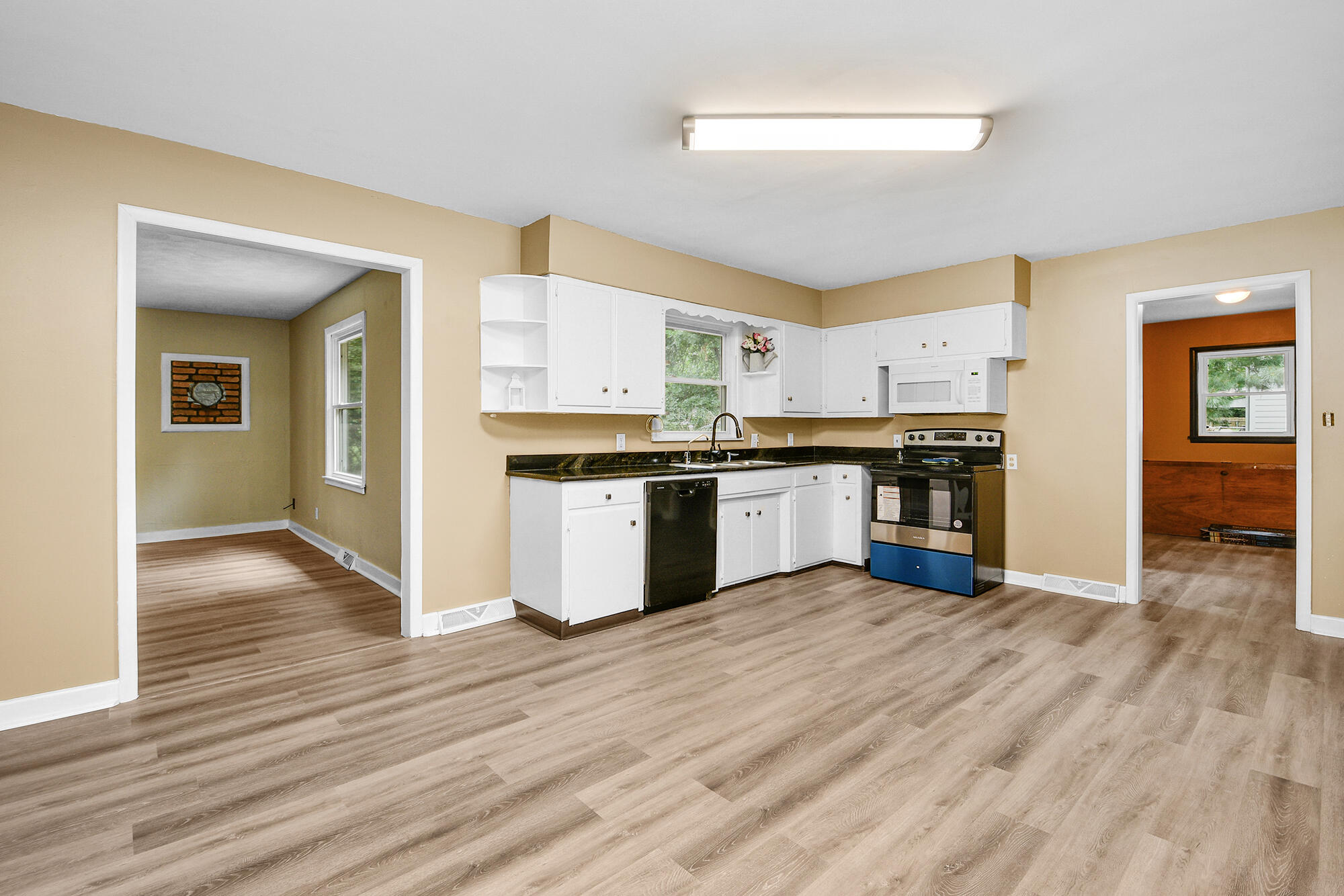1623 South Link Avenue Property Photo 9