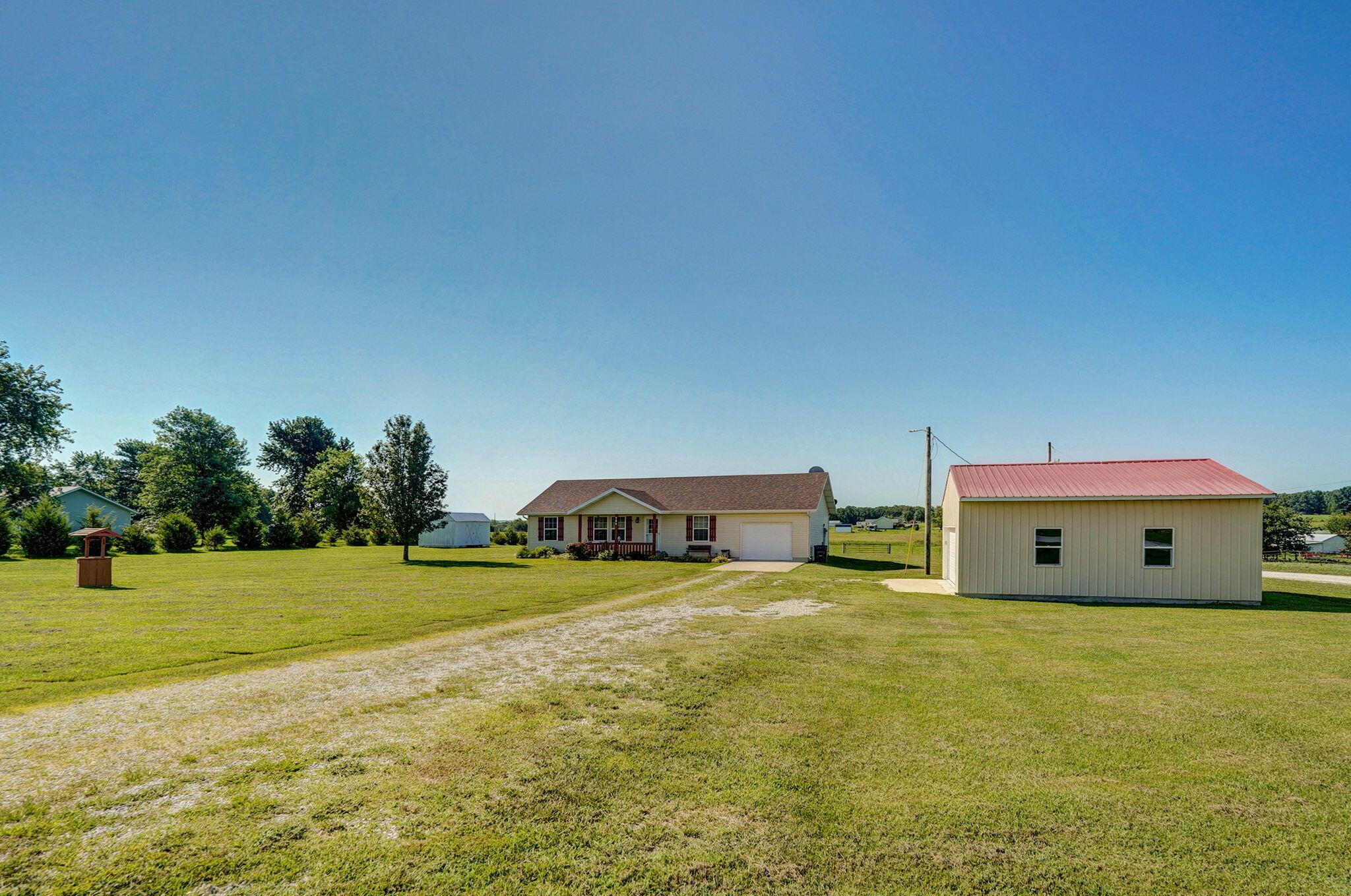 780 Wiseman Road Property Photo 3