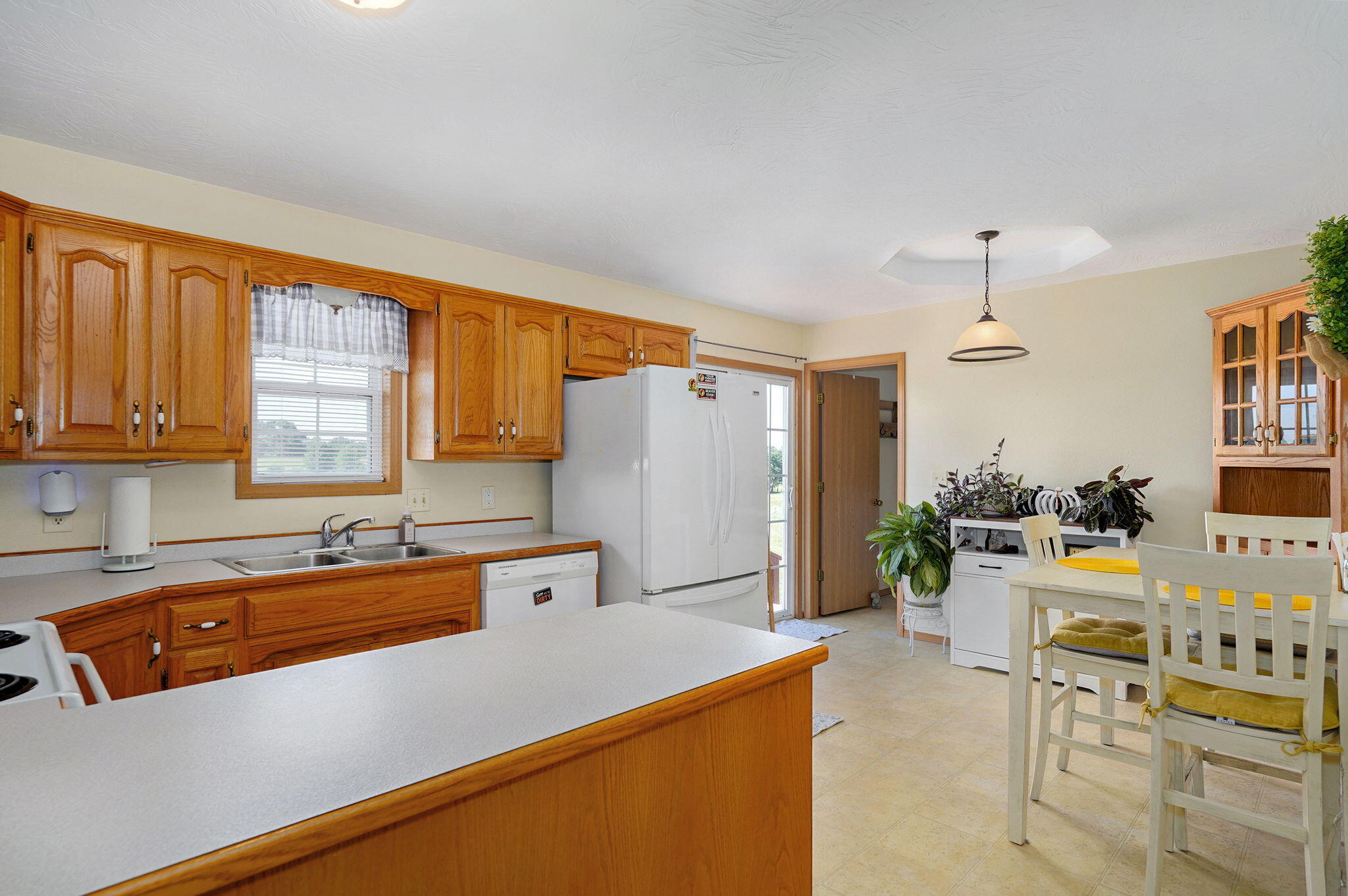 780 Wiseman Road Property Photo 8
