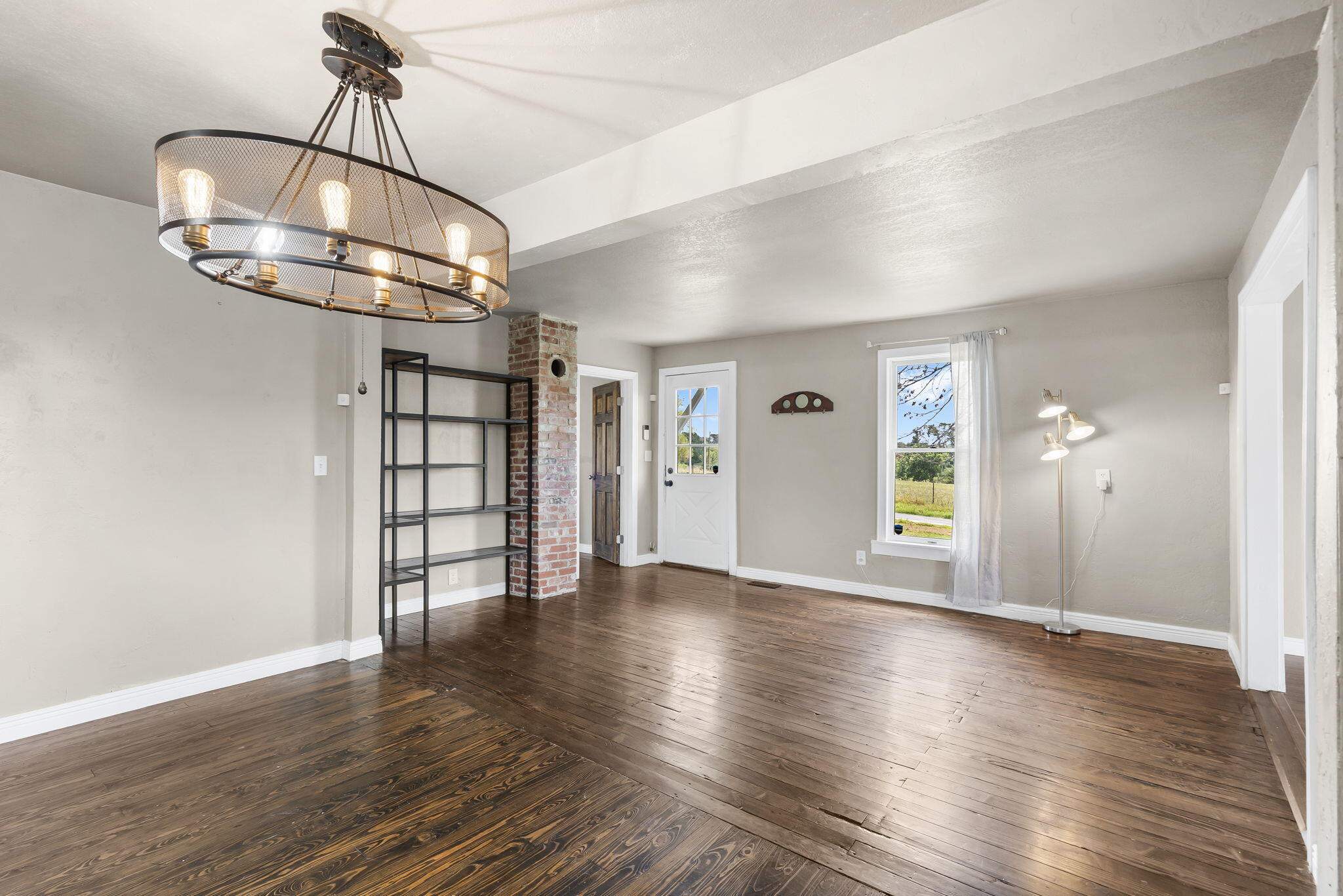 18042 Lawrence 2230 Property Photo 4