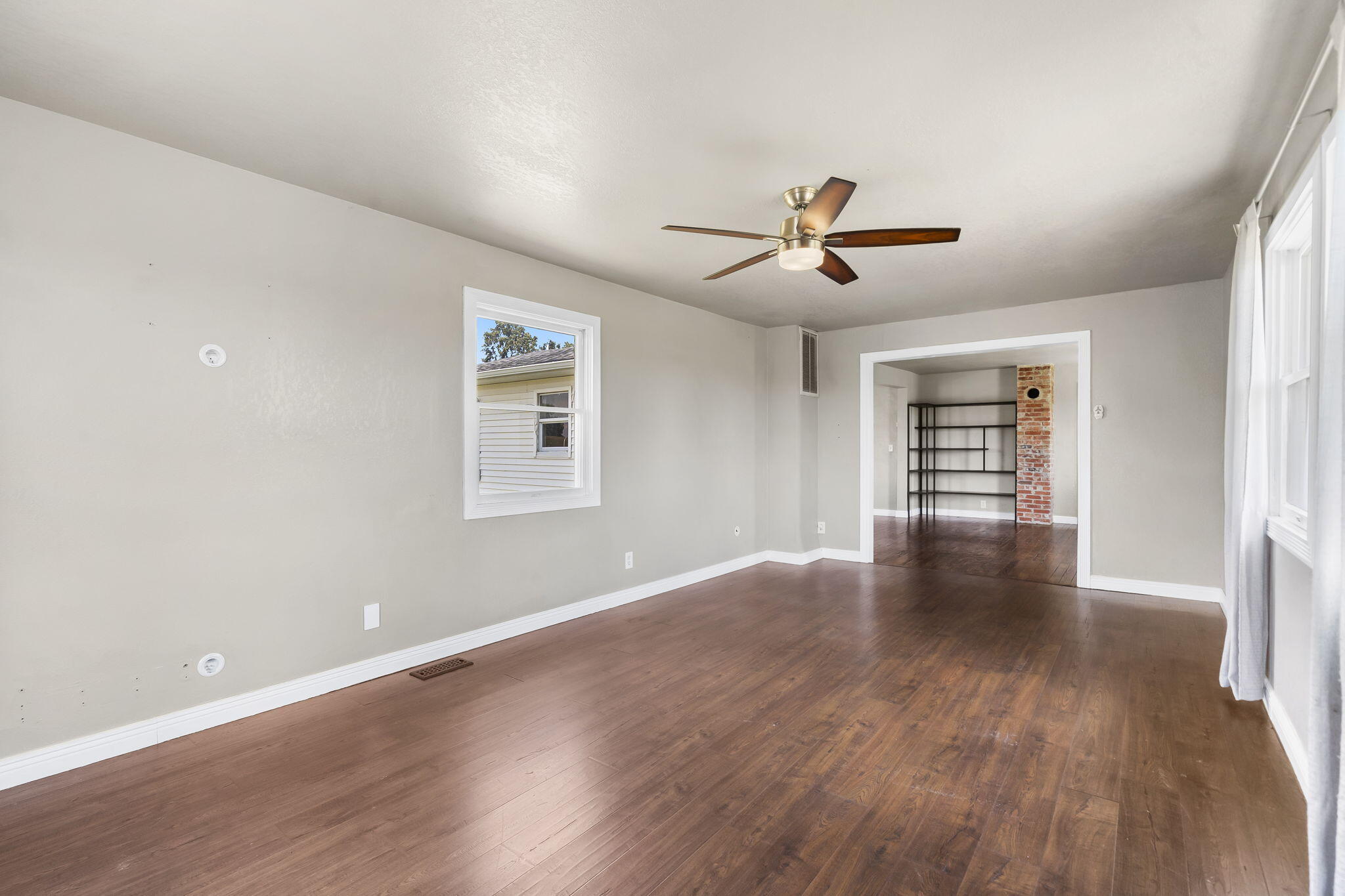 18042 Lawrence 2230 Property Photo 8
