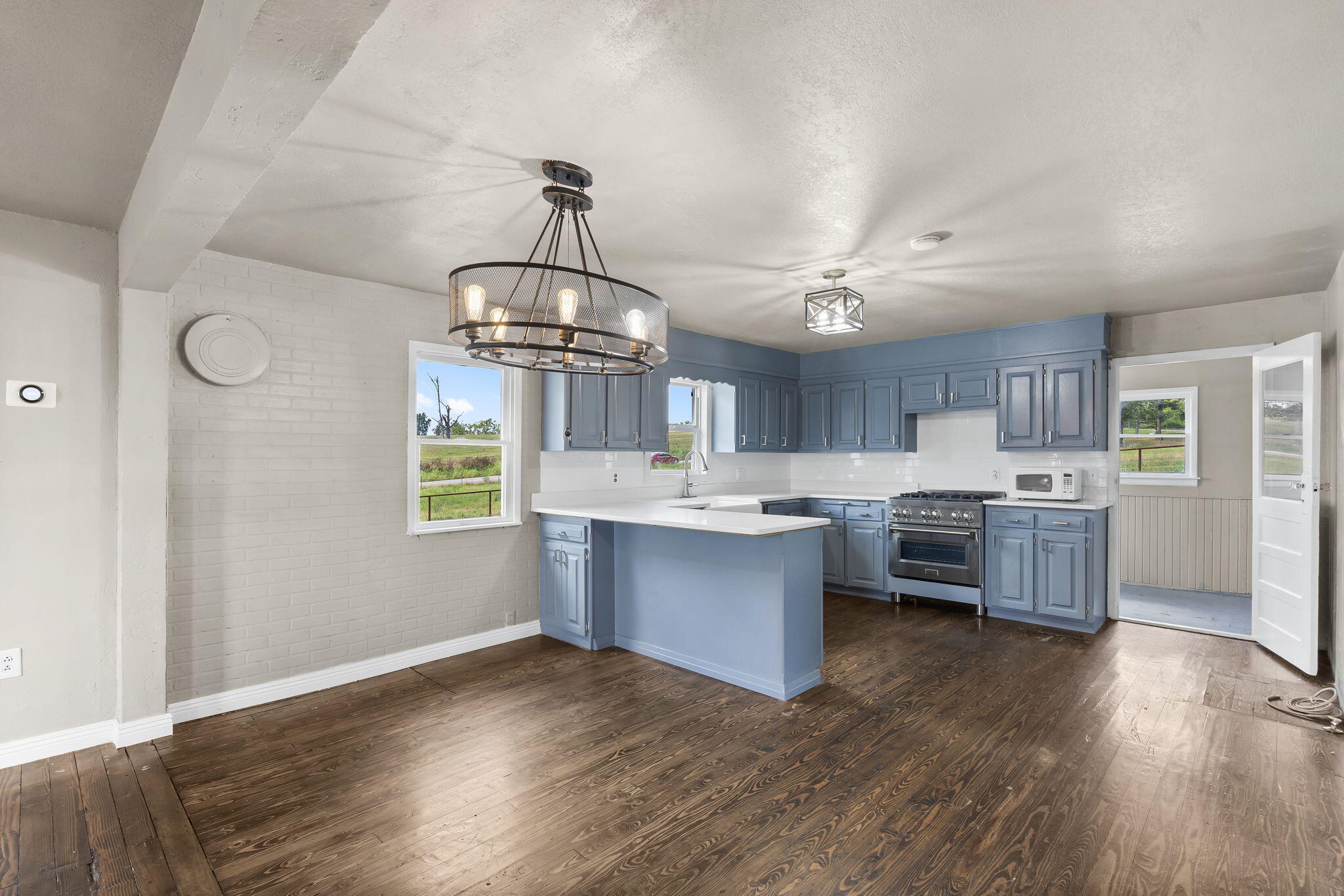 18042 Lawrence 2230 Property Photo 9