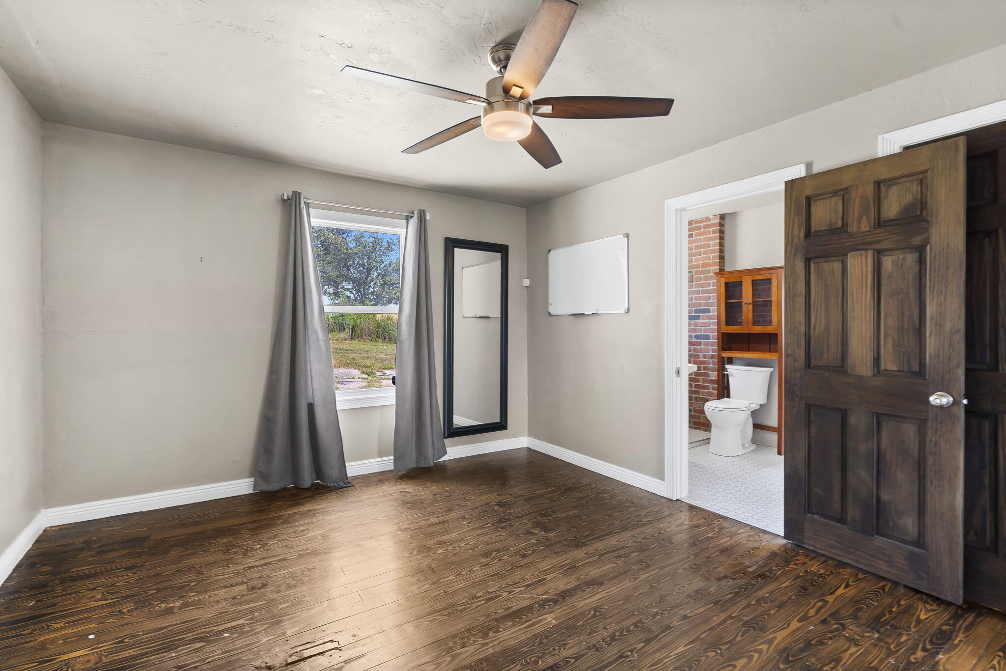 18042 Lawrence 2230 Property Photo 16