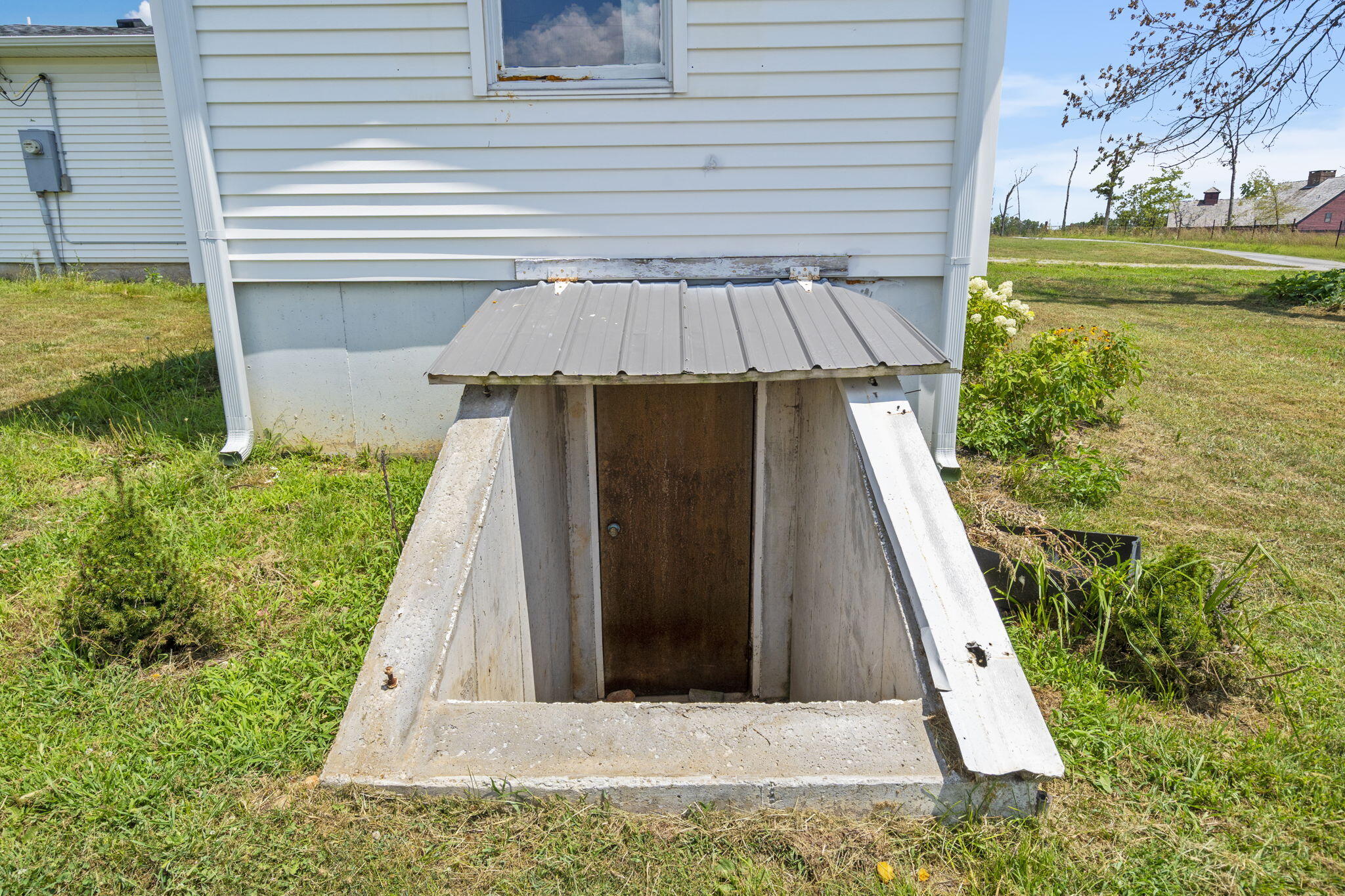18042 Lawrence 2230 Property Photo 20