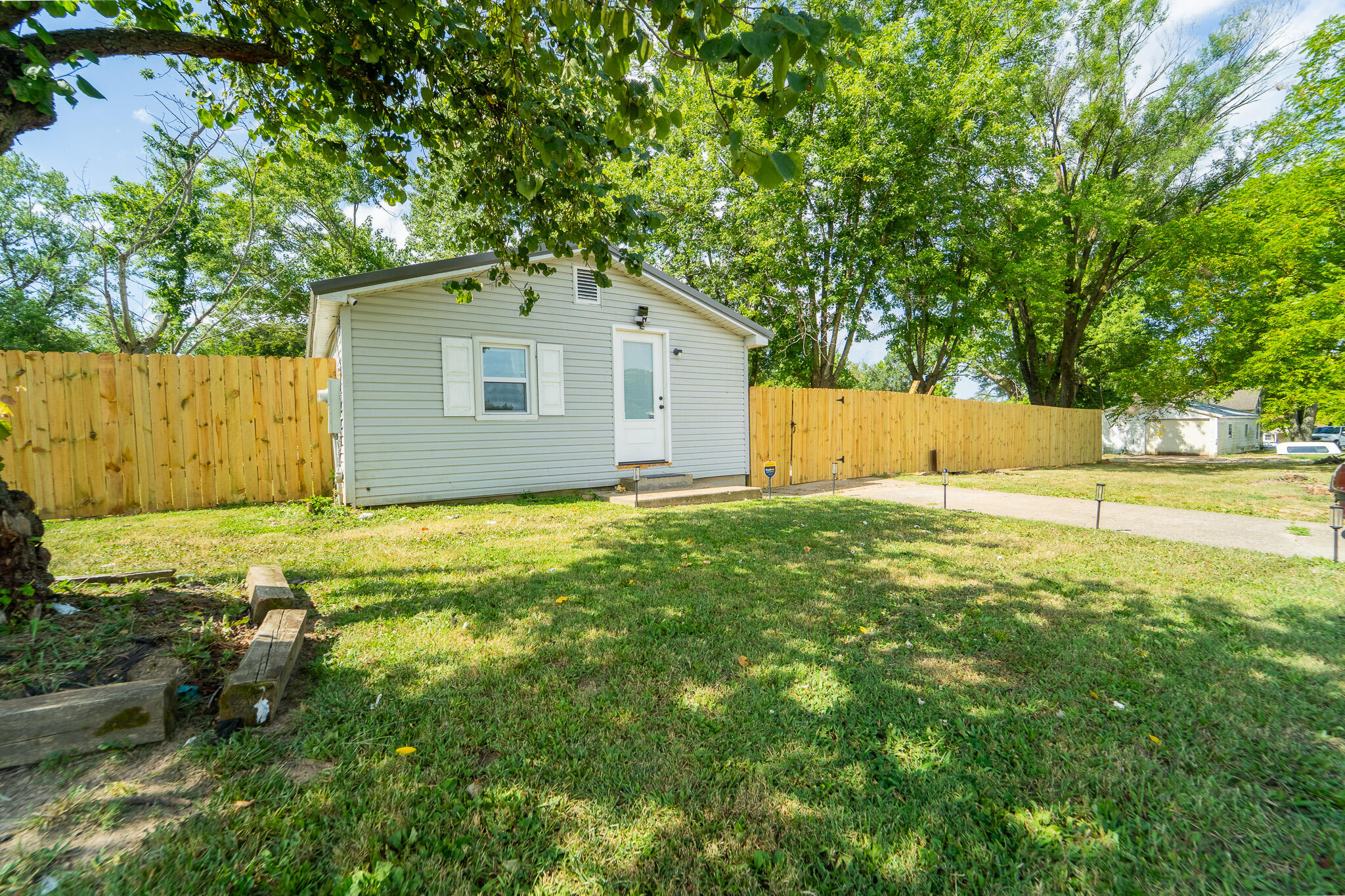 245 Old Aurora Road Property Photo 26