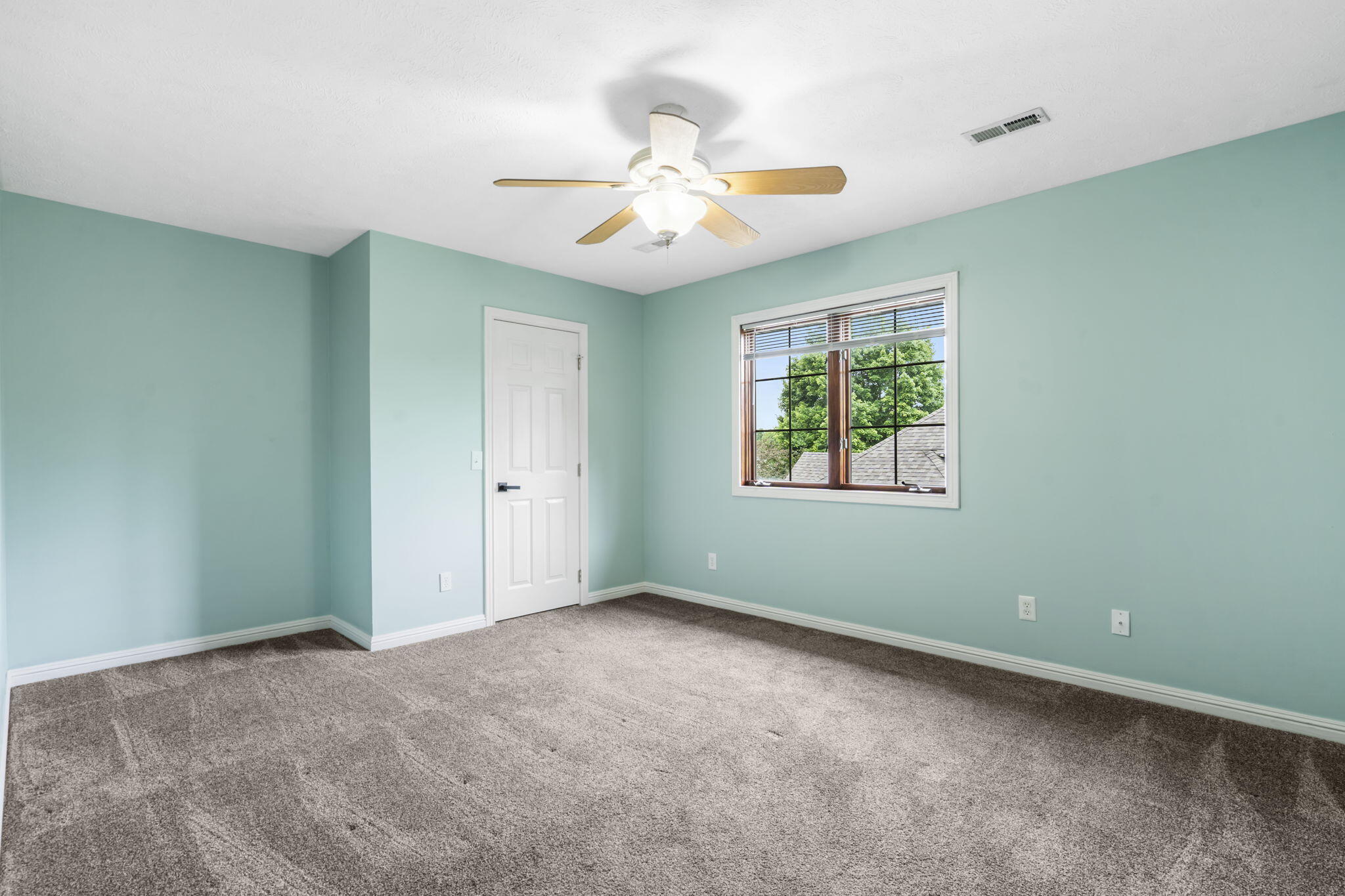 903 East Elizabeth Street Property Photo 22