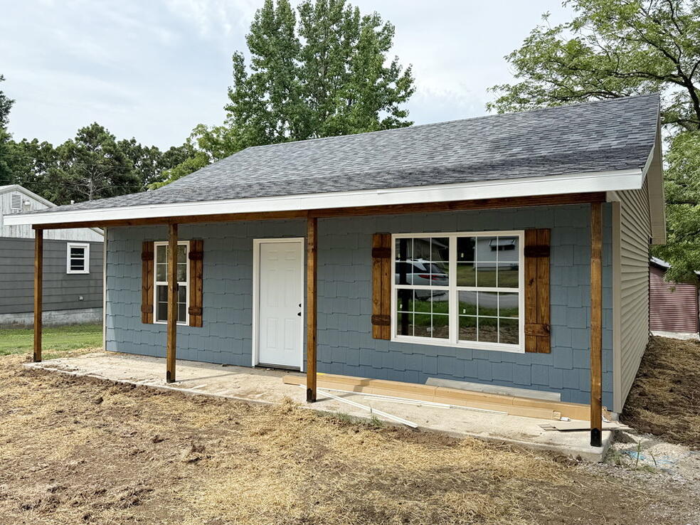 802 South Jackson Street Property Photo 2