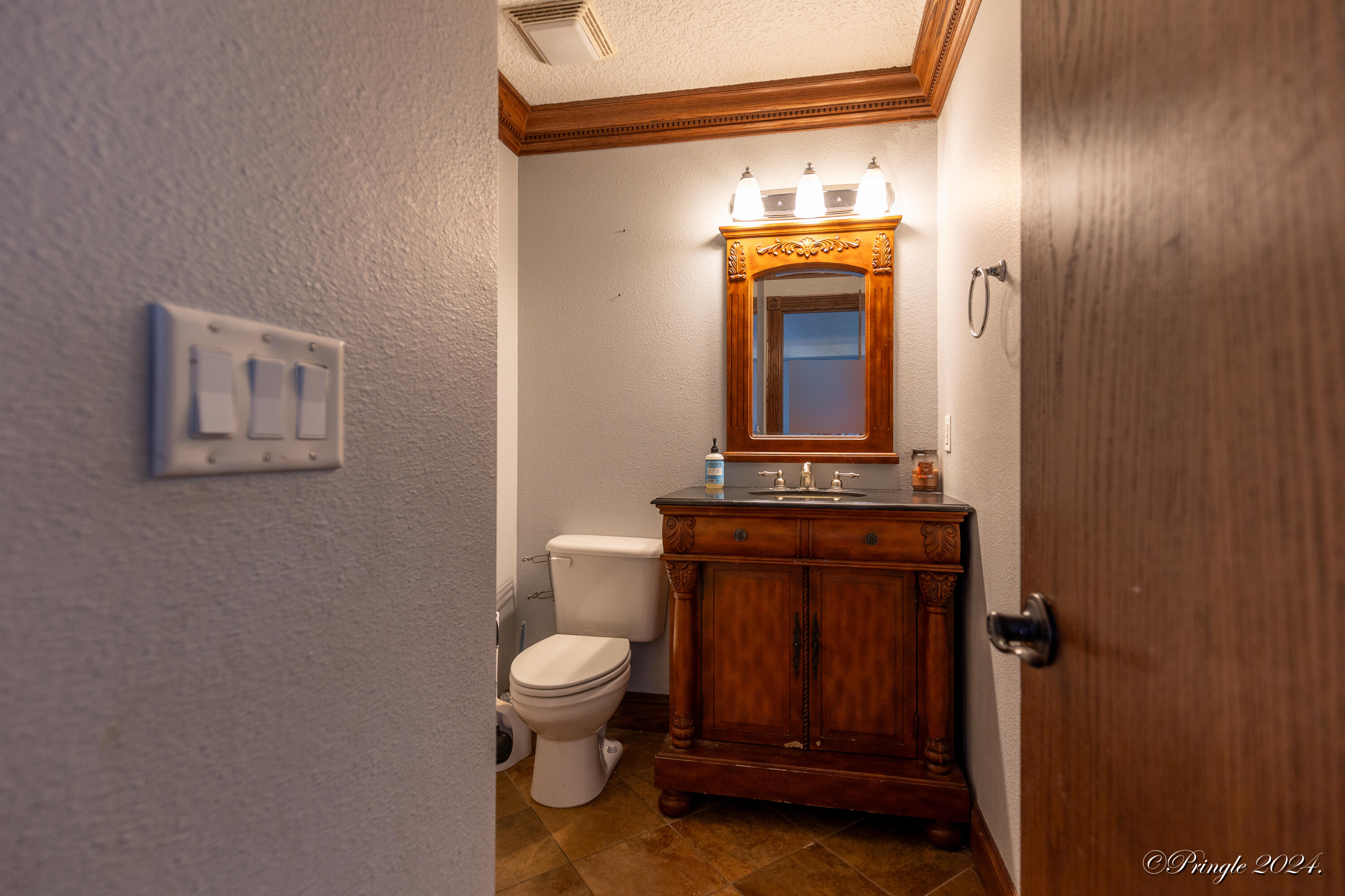 10567 County Road 8130 Property Photo 52
