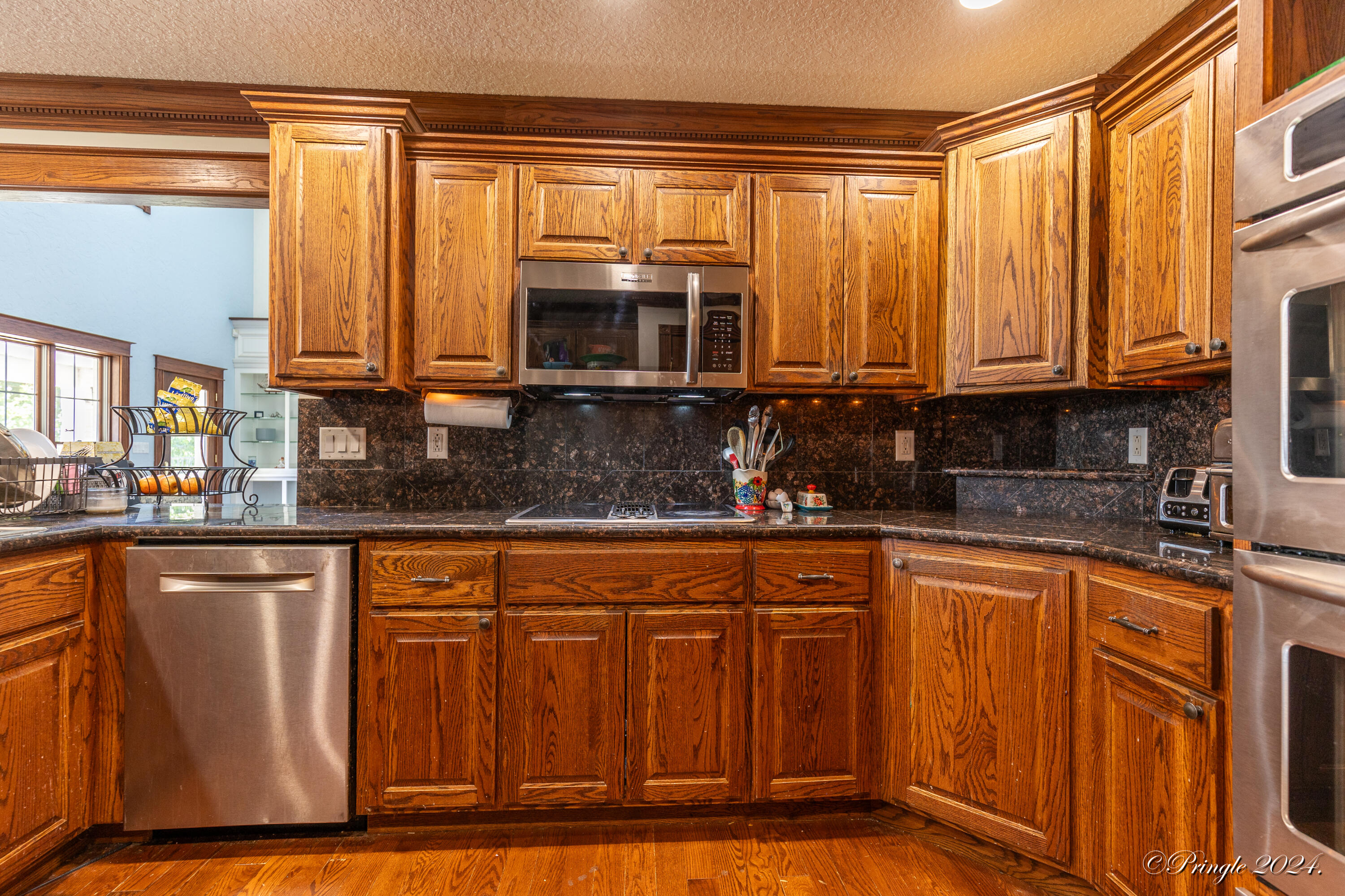 10567 County Road 8130 Property Photo 58