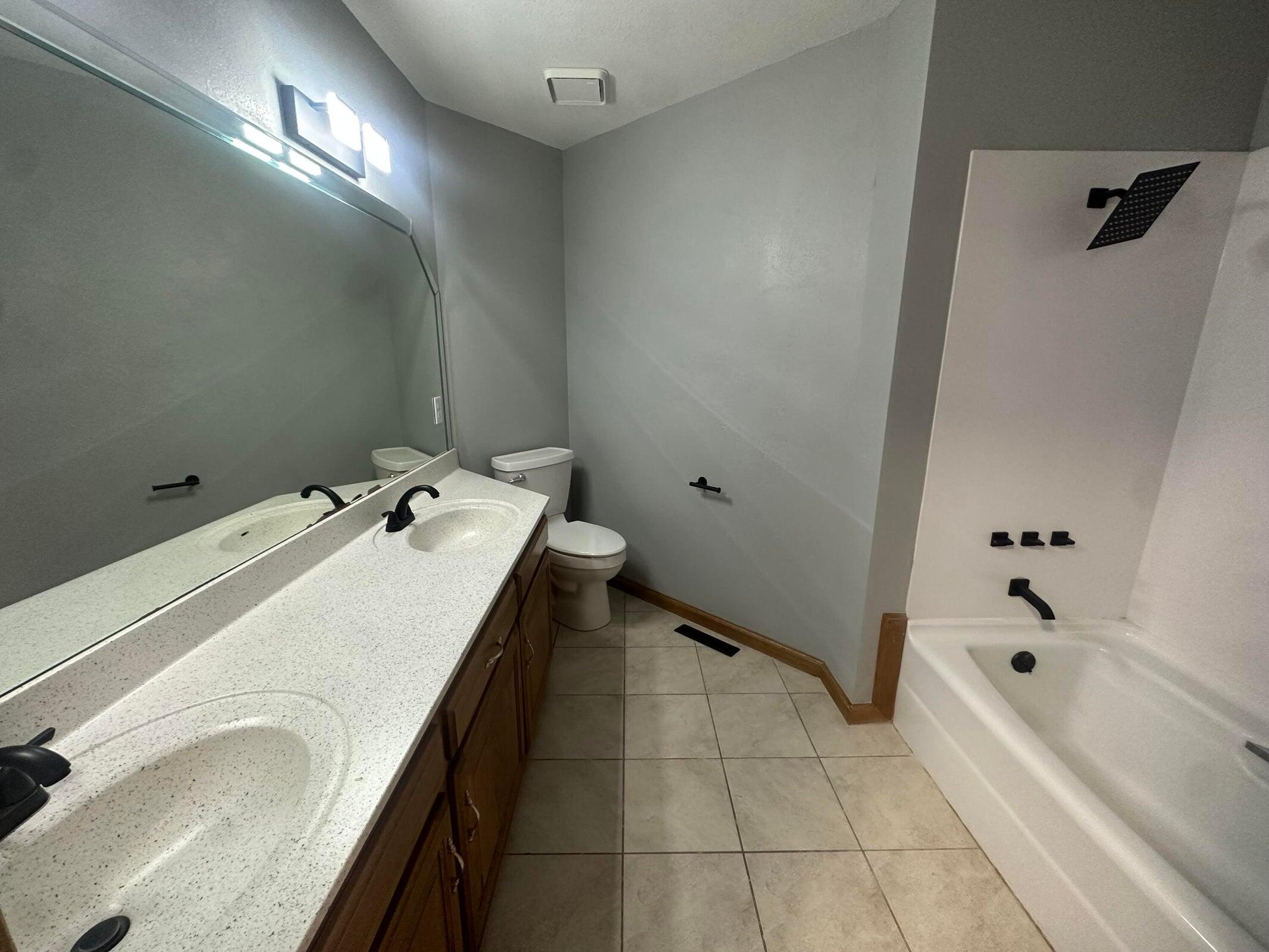 751 West Sherwood Drive Property Photo 22