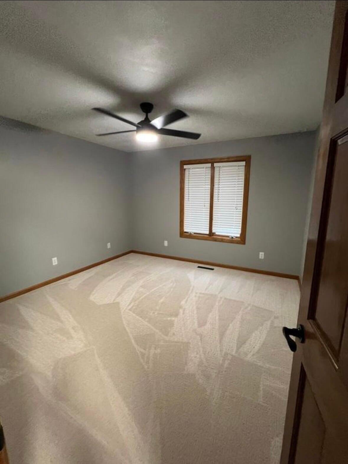 751 West Sherwood Drive Property Photo 32