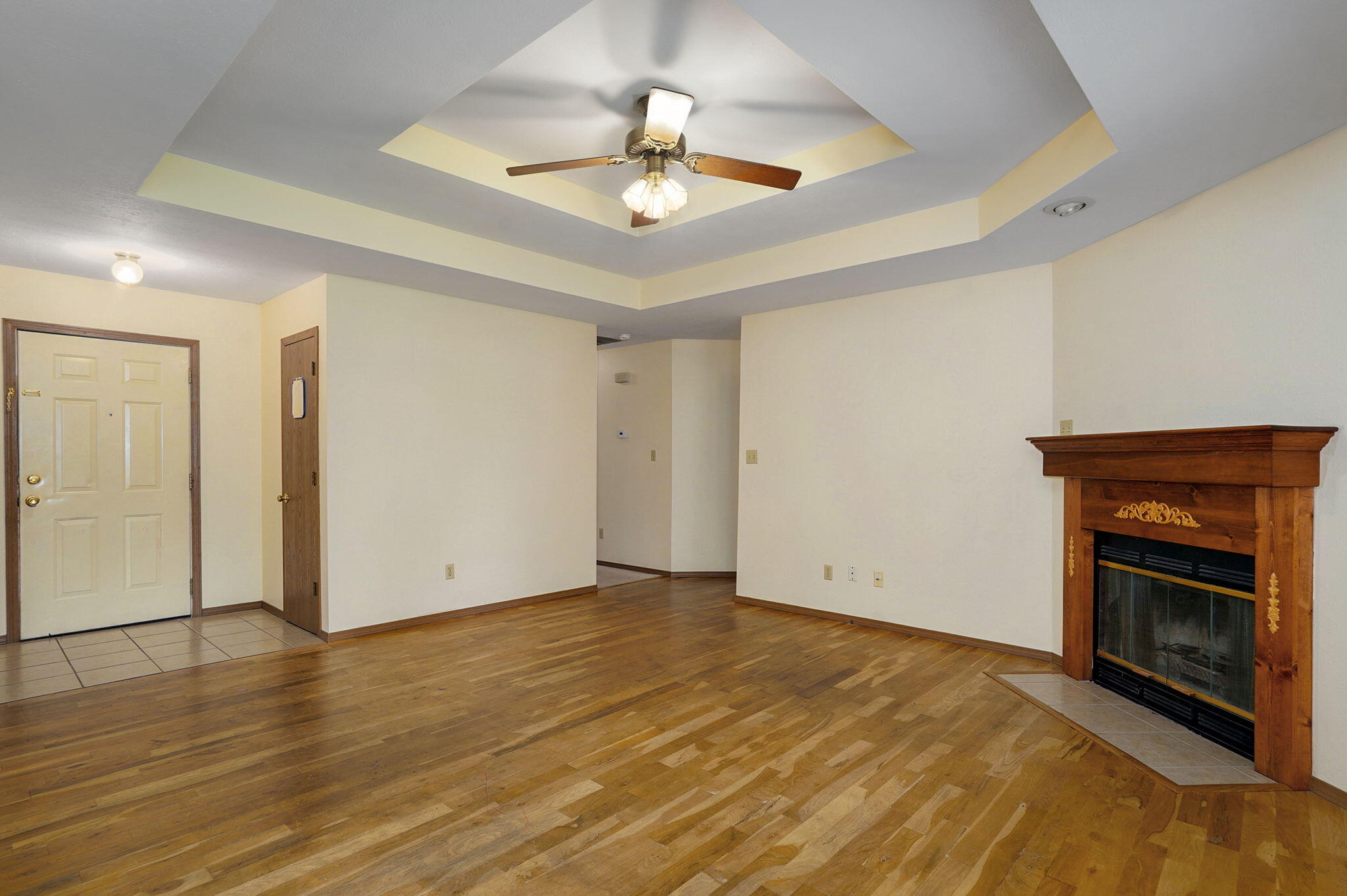 2455 West Roxbury Street Property Photo 5