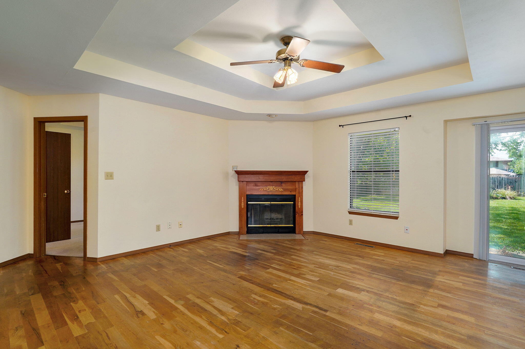 2455 West Roxbury Street Property Photo 6