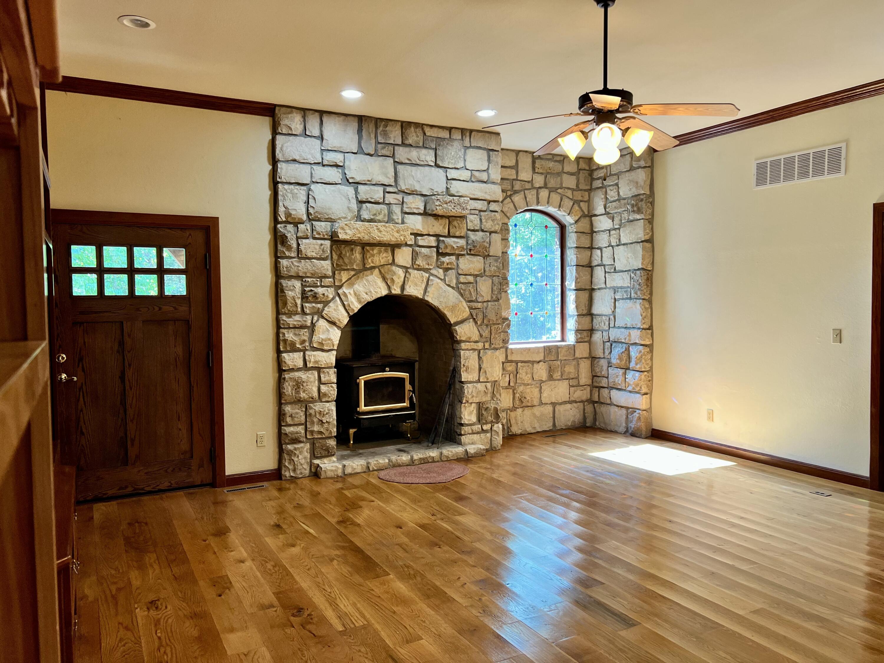 646 Rosewood Drive Property Photo 10