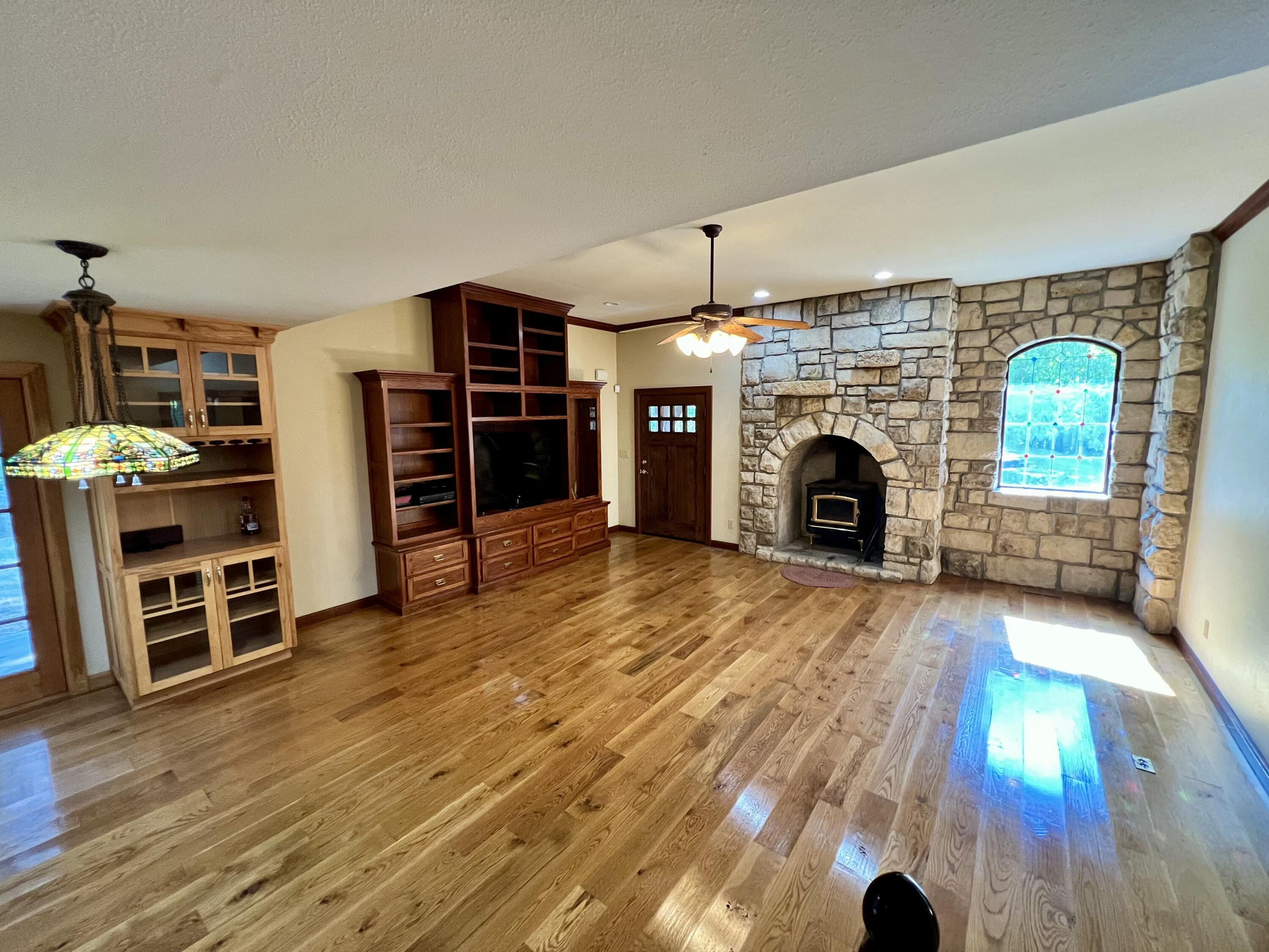646 Rosewood Drive Property Photo 11