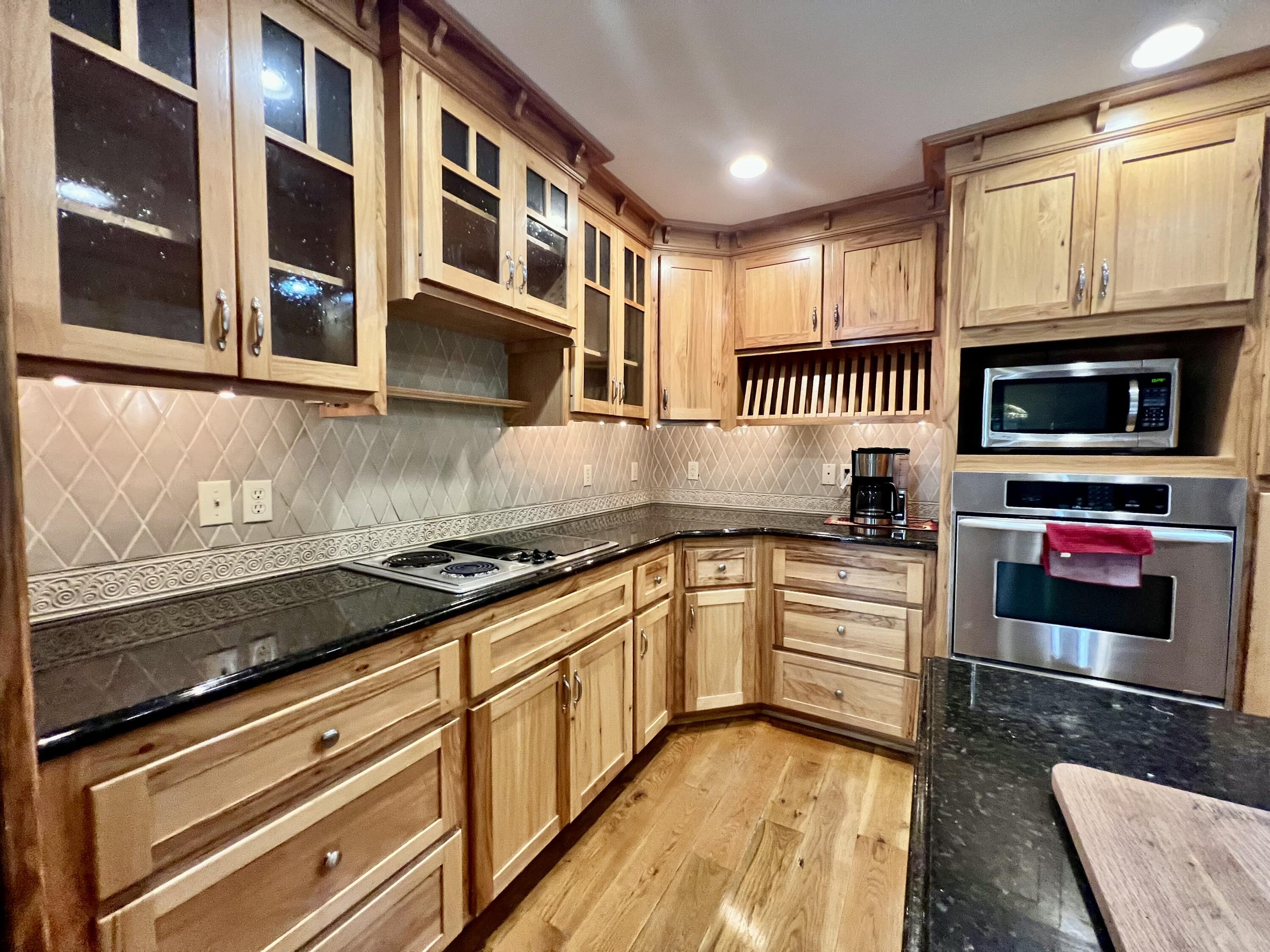 646 Rosewood Drive Property Photo 19
