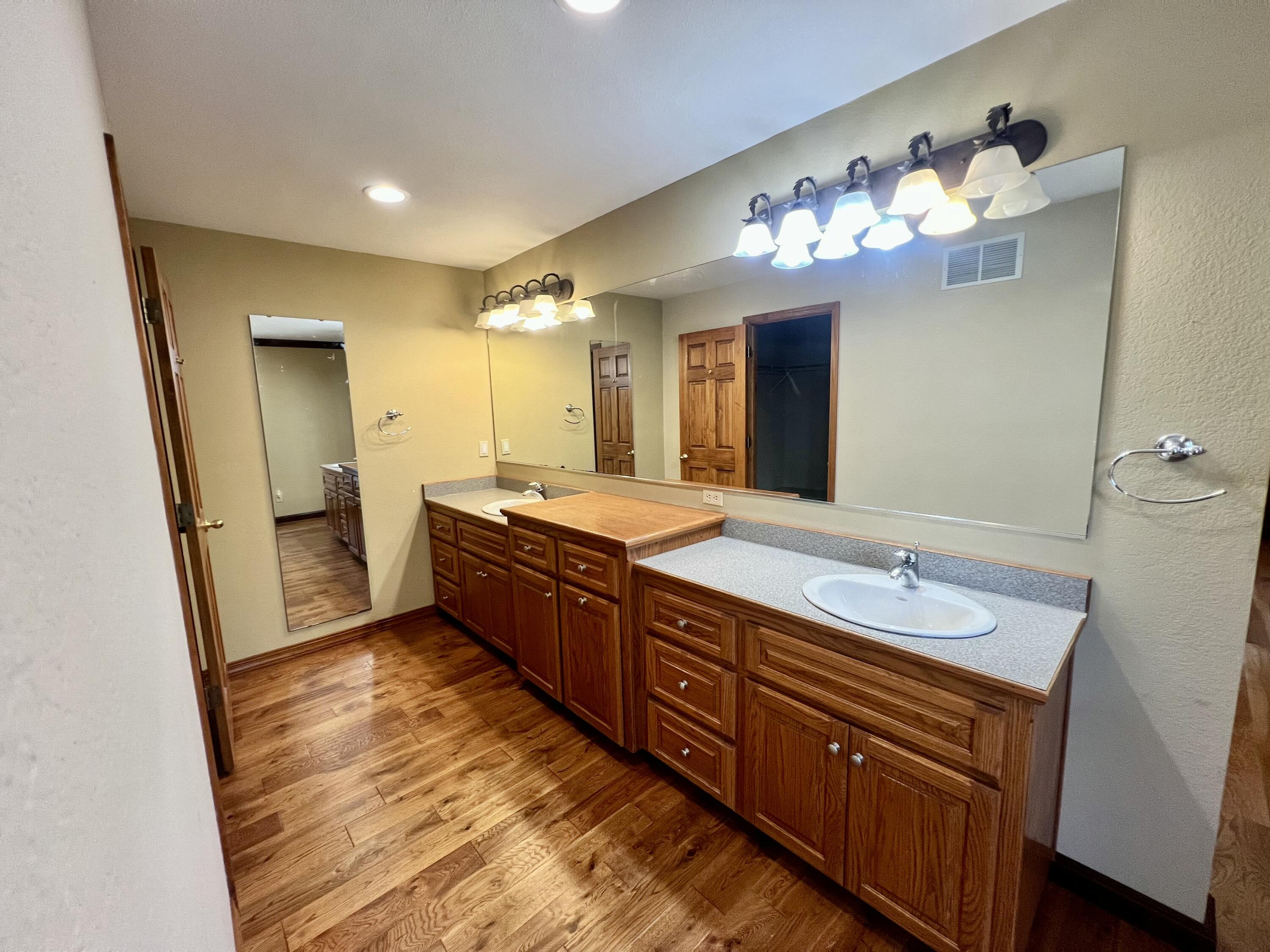 646 Rosewood Drive Property Photo 25