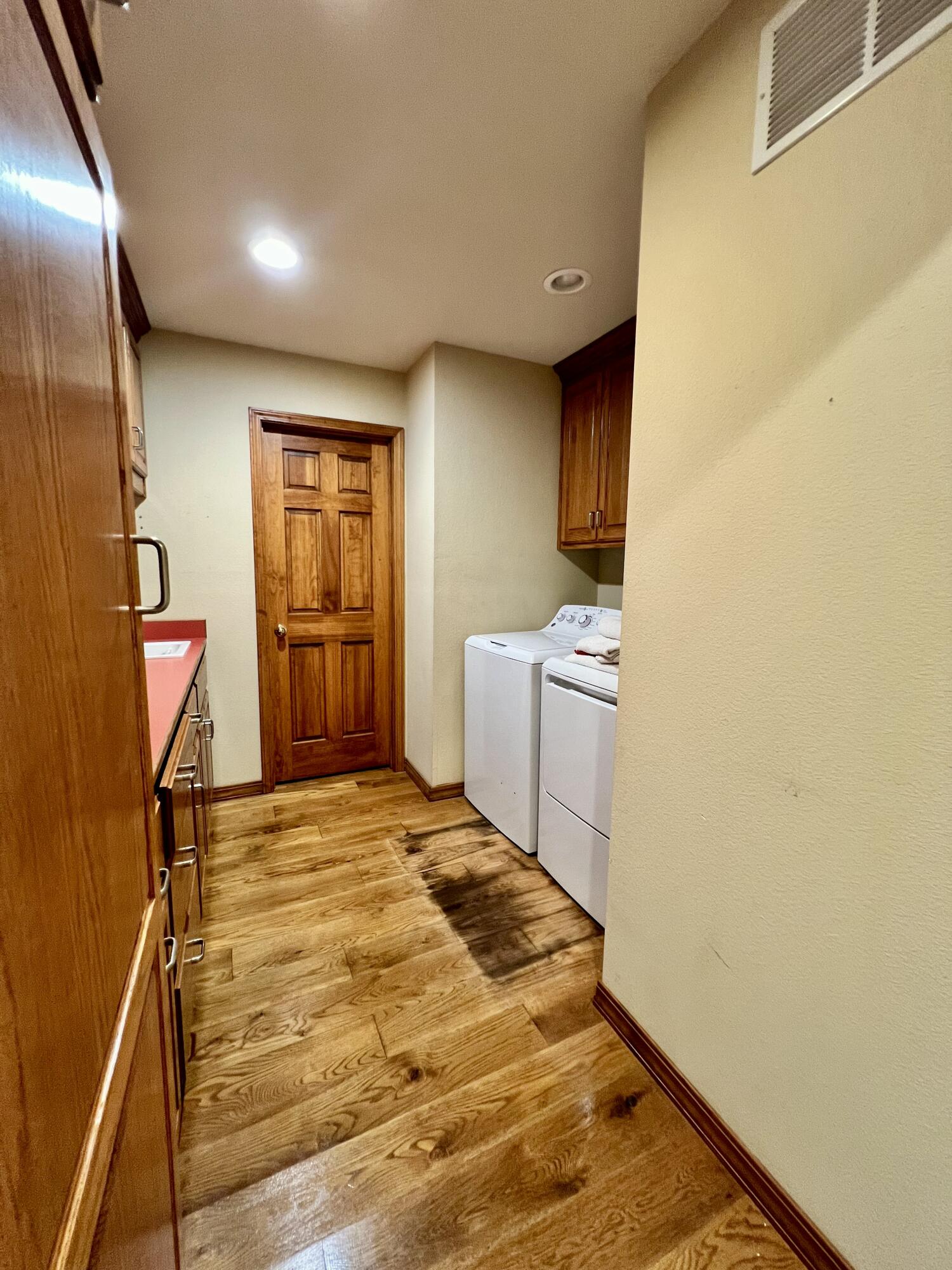 646 Rosewood Drive Property Photo 36