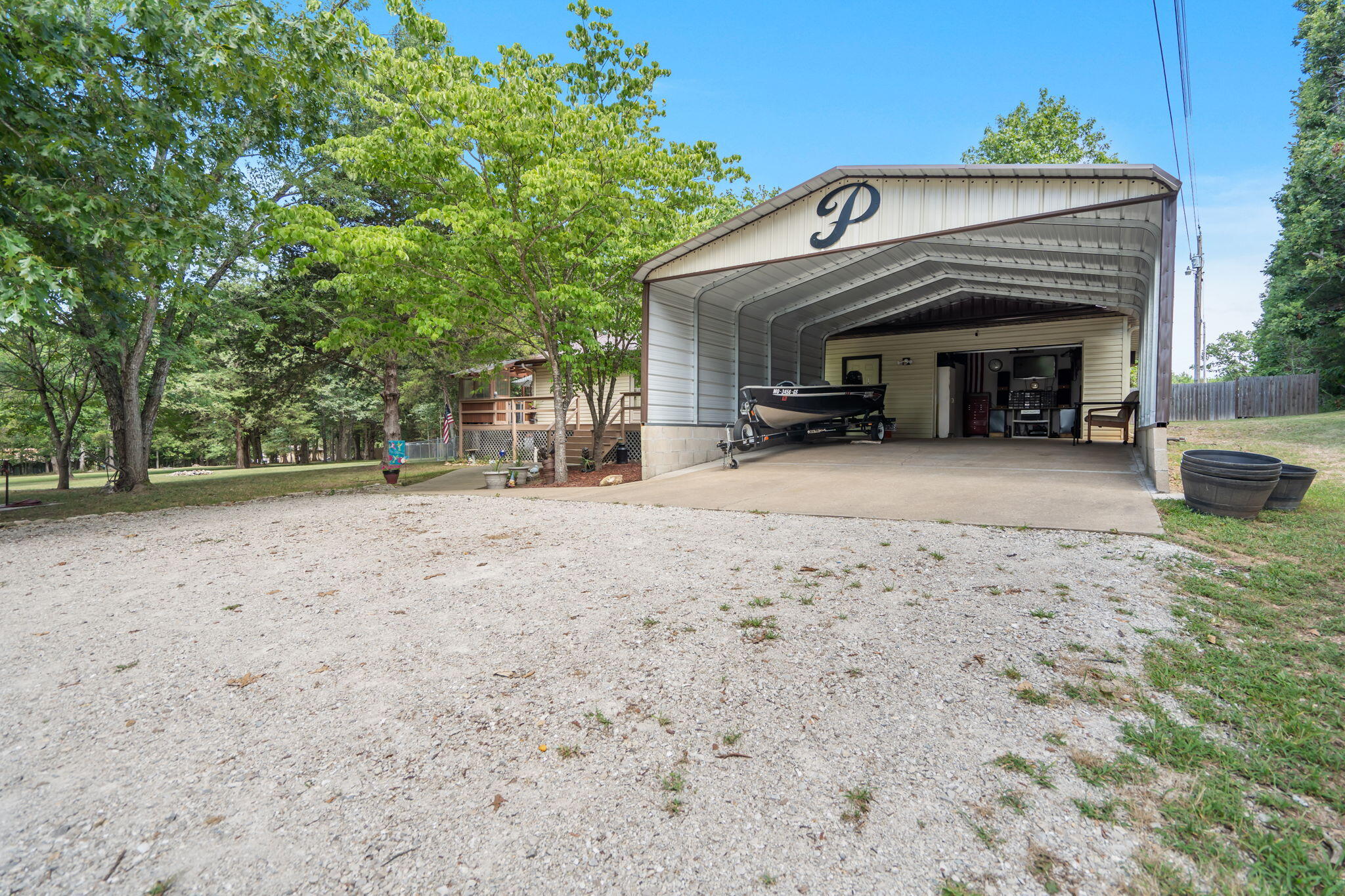1101 Lake Bluff Drive Property Photo 7