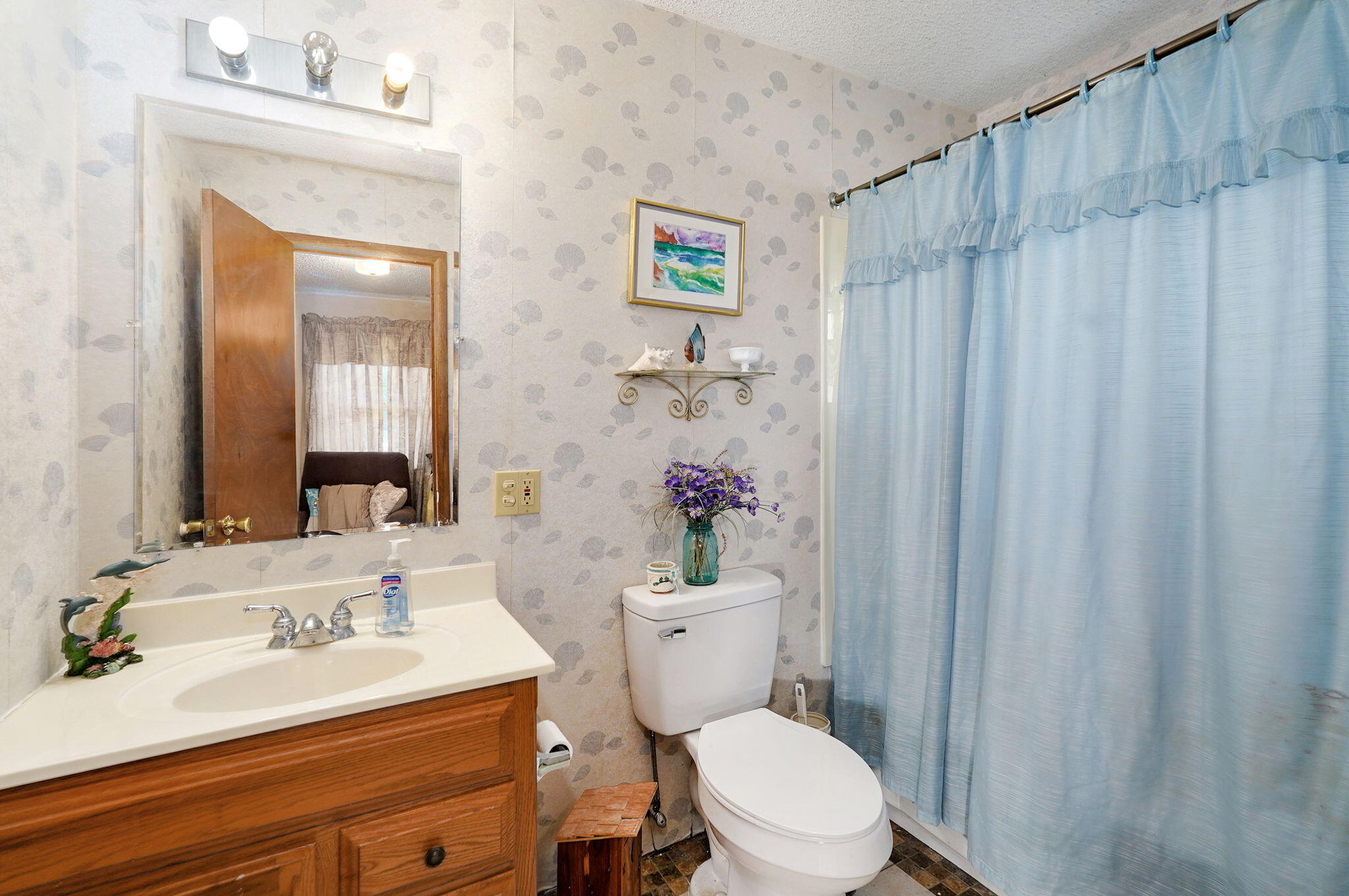206 East Dennis Street Property Photo 26