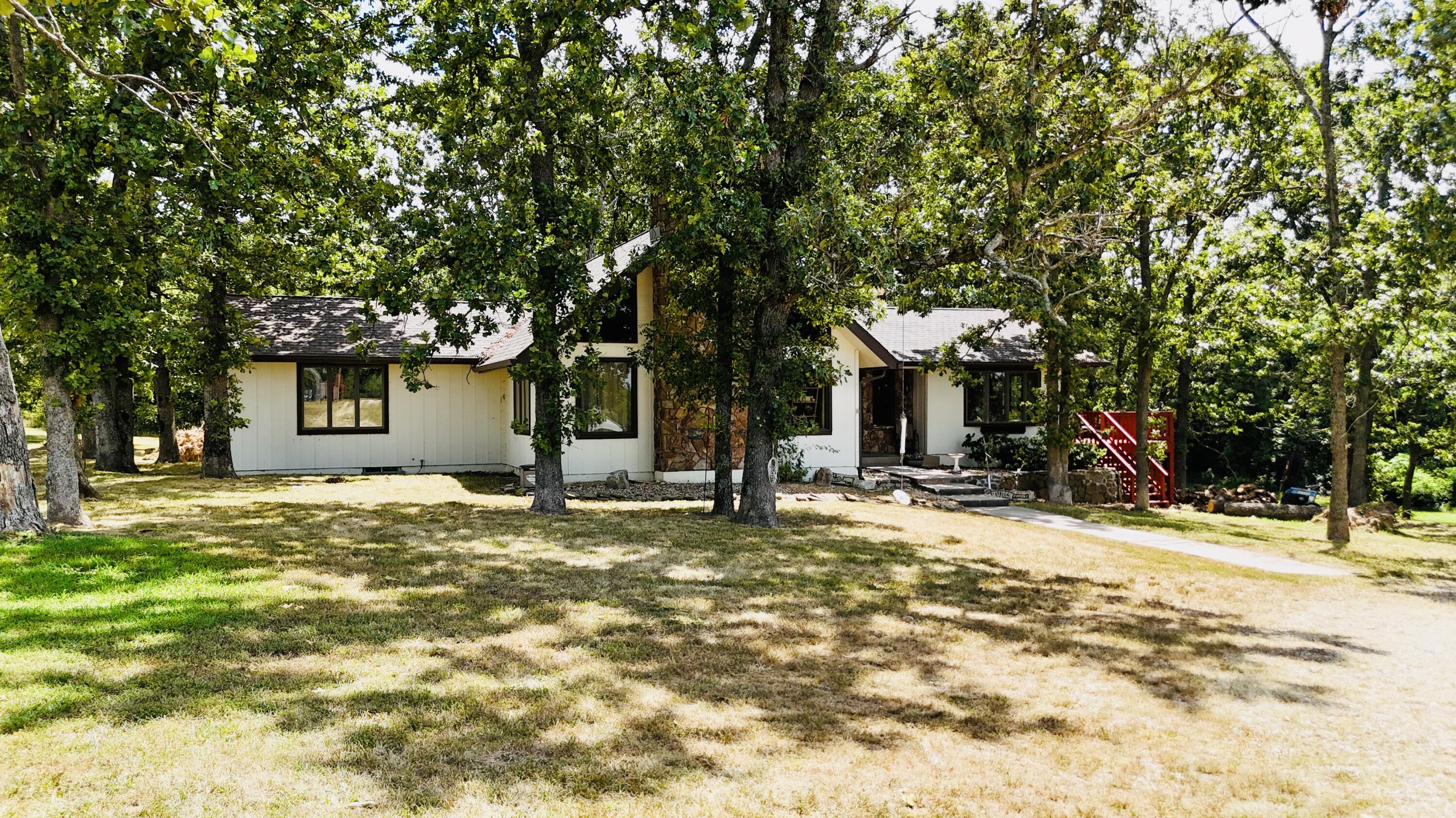 19860 Lawrence 1090 Property Photo 6