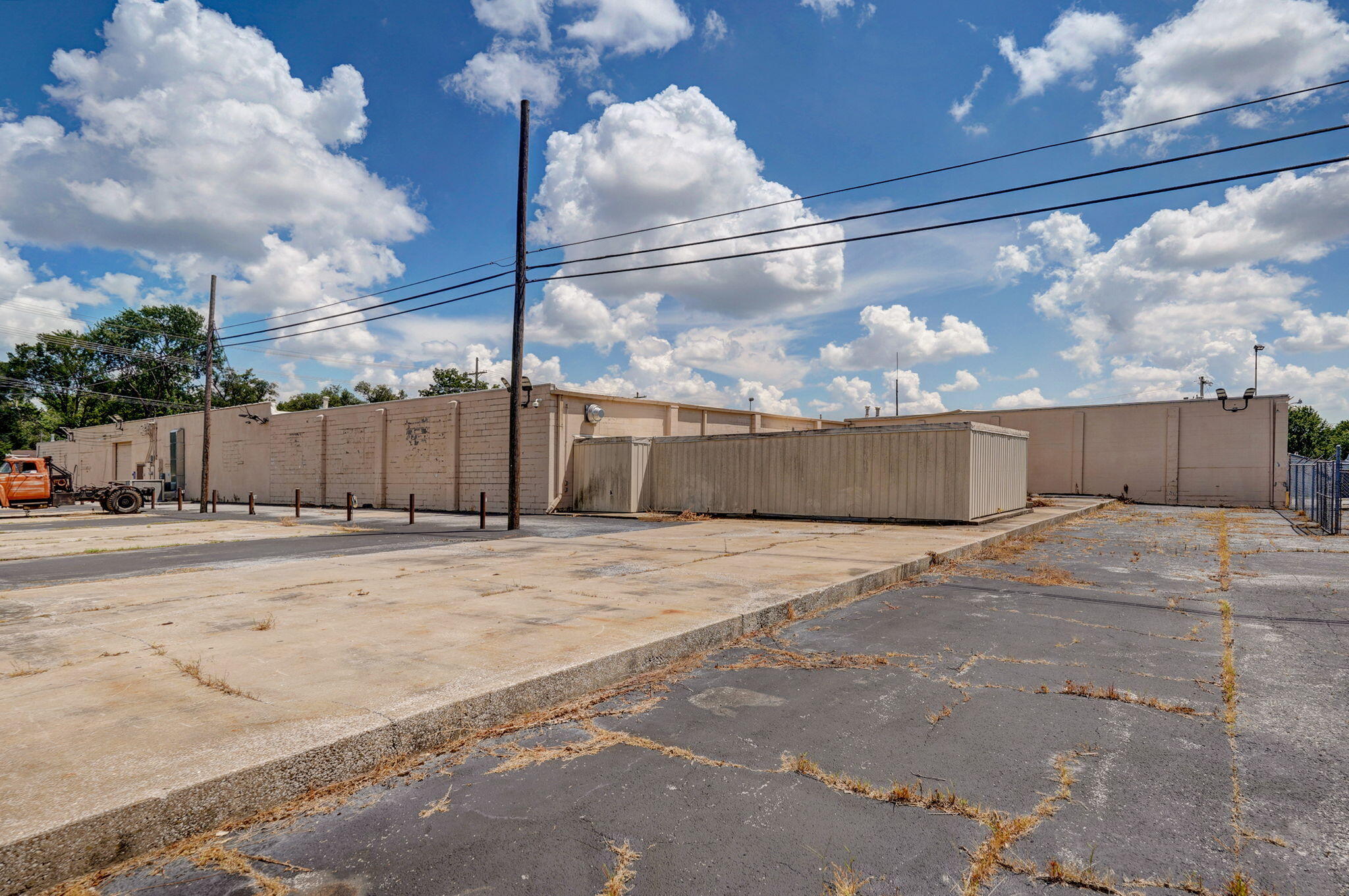 1301 West Webster Street Property Photo 9