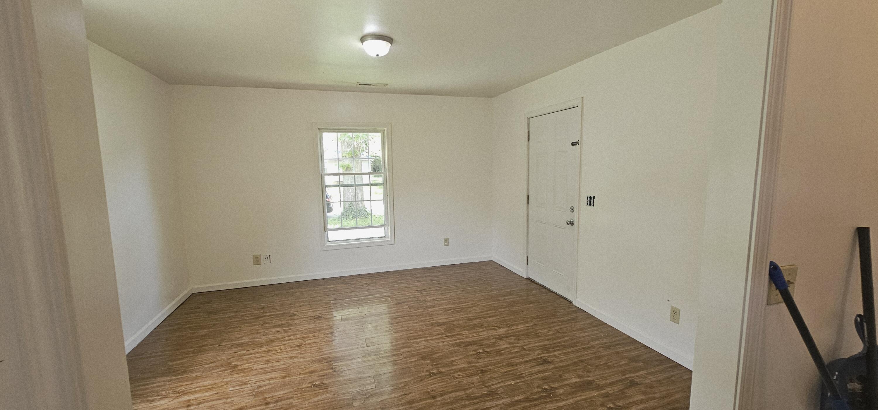 830 West Scott Street Property Photo 3