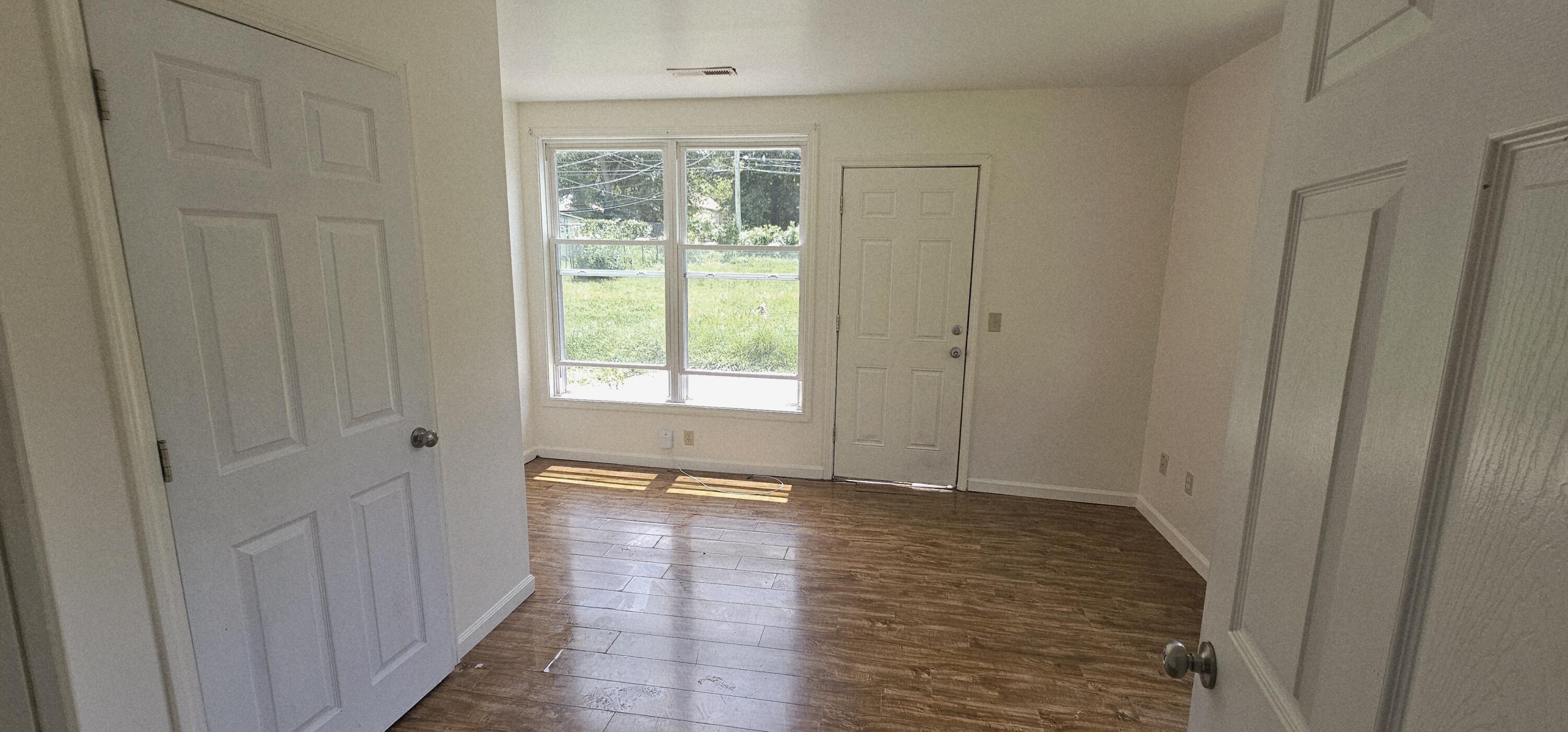 830 West Scott Street Property Photo 4