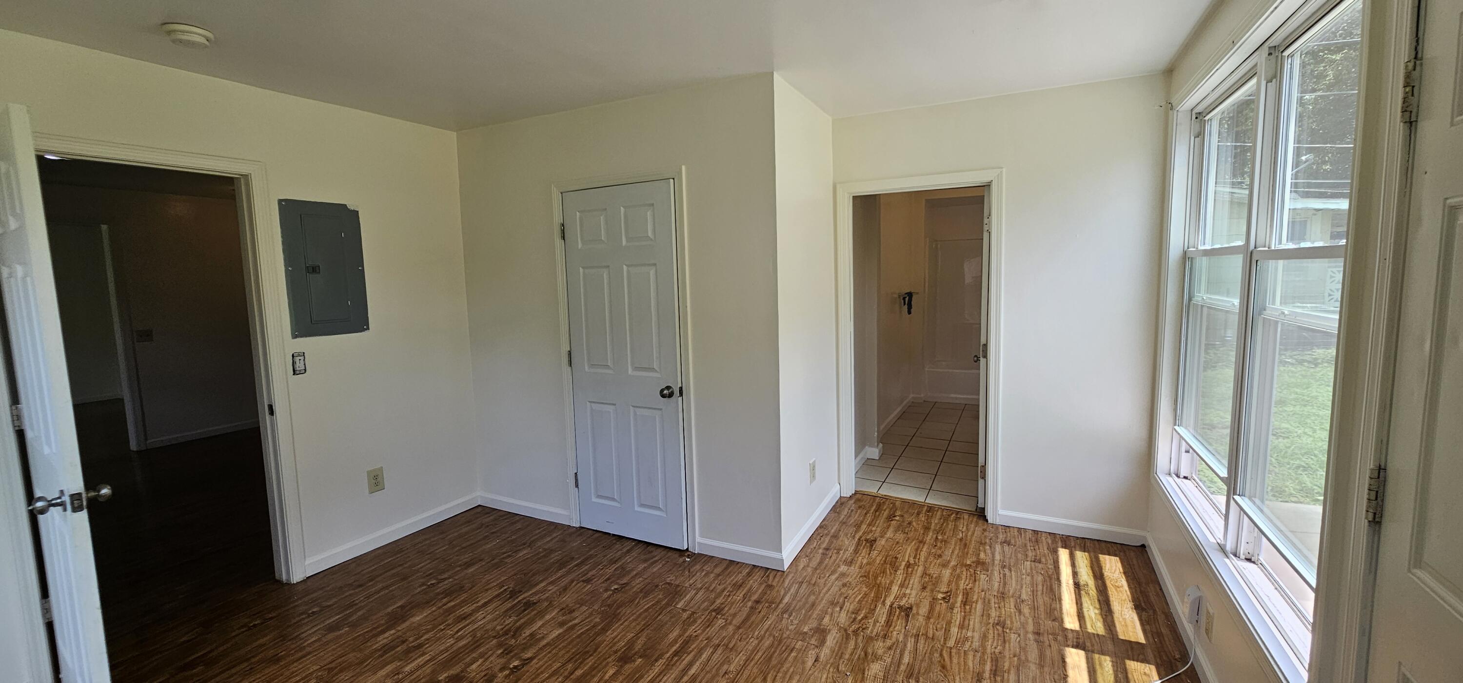 830 West Scott Street Property Photo 12