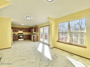4815 Kingswood Lane Property Photo 10