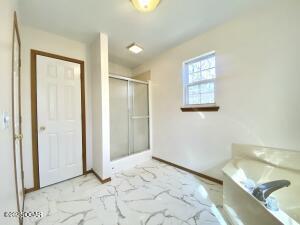 4815 Kingswood Lane Property Photo 34