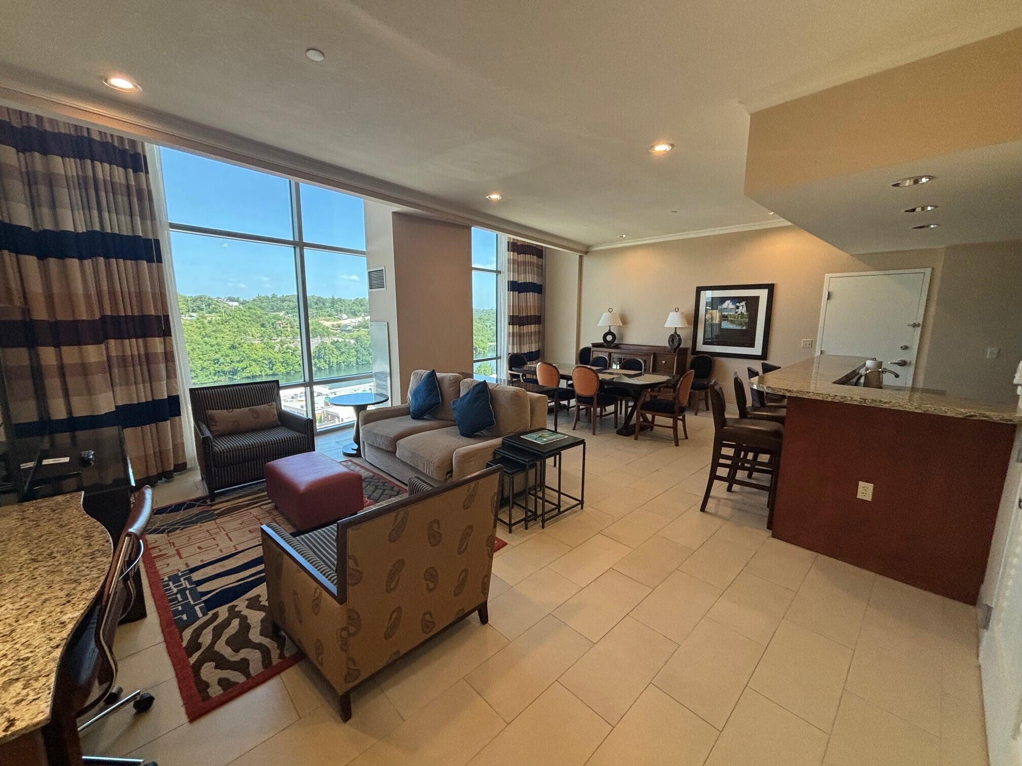 200 South Sycamore Street Property Photo 2