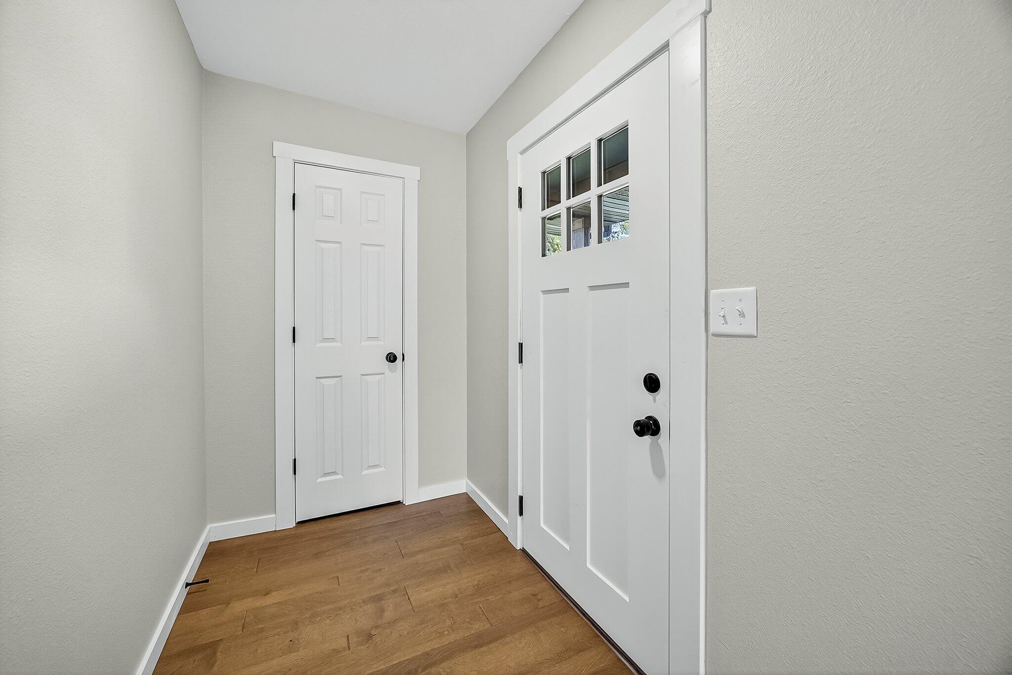 1674 South Catalina Avenue Property Photo 3