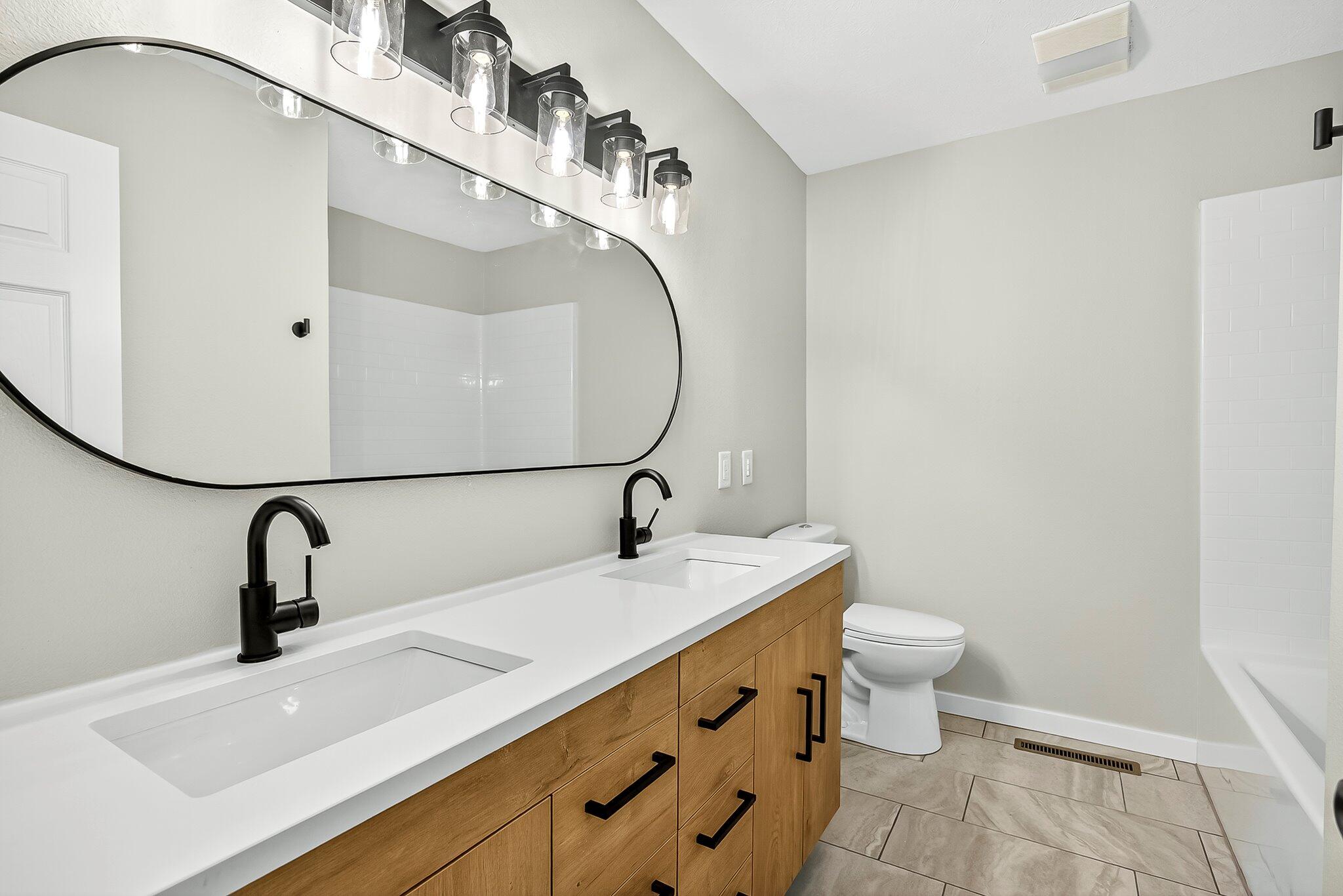 1674 South Catalina Avenue Property Photo 25
