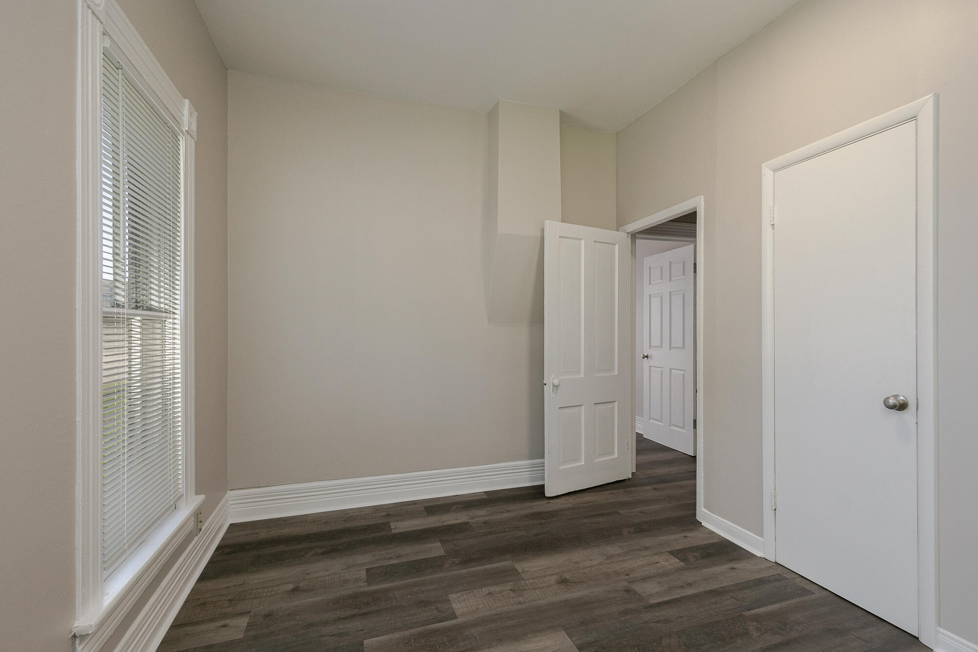 2125 North National Avenue Property Photo 18