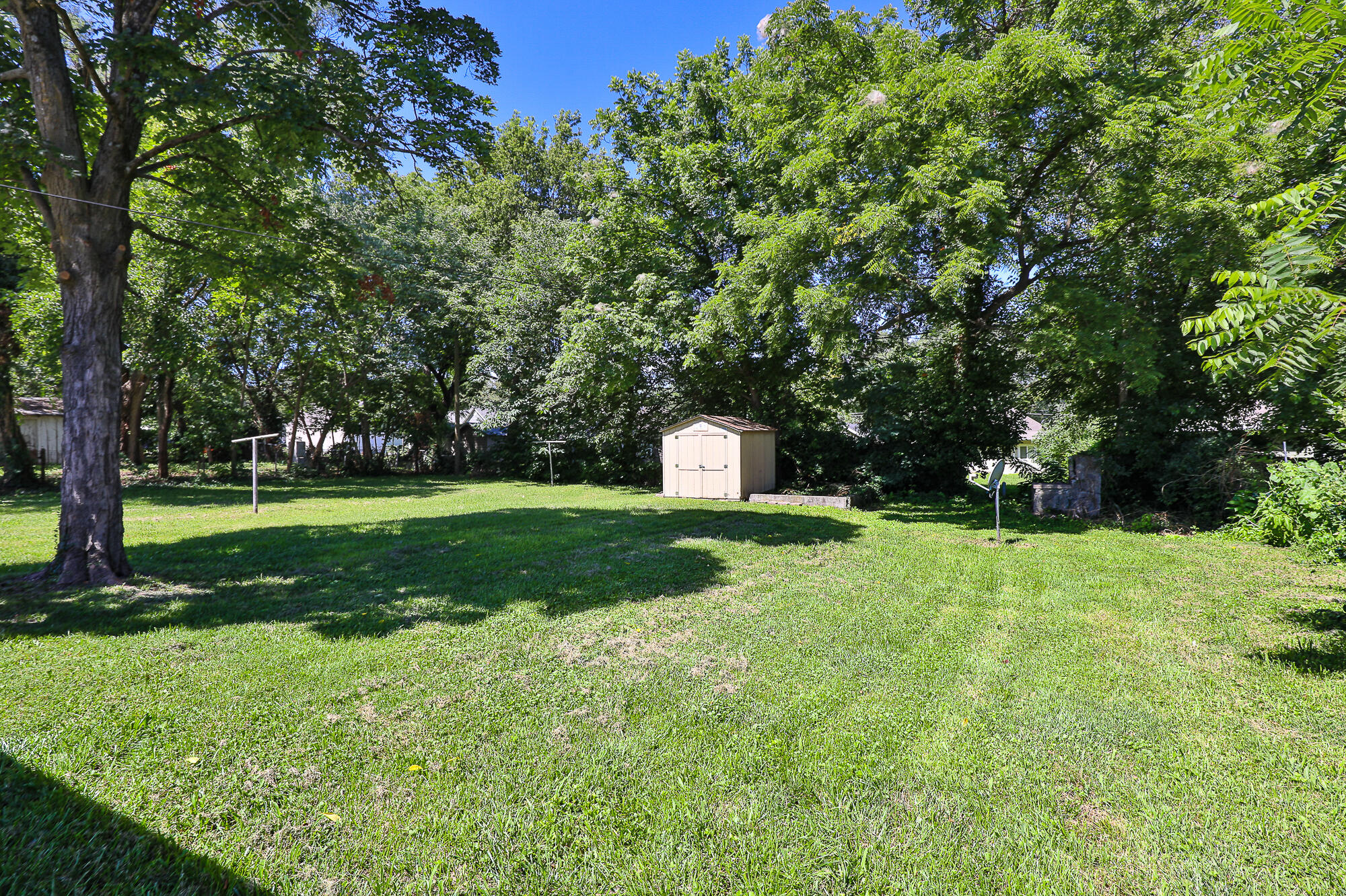 2125 North National Avenue Property Photo 21