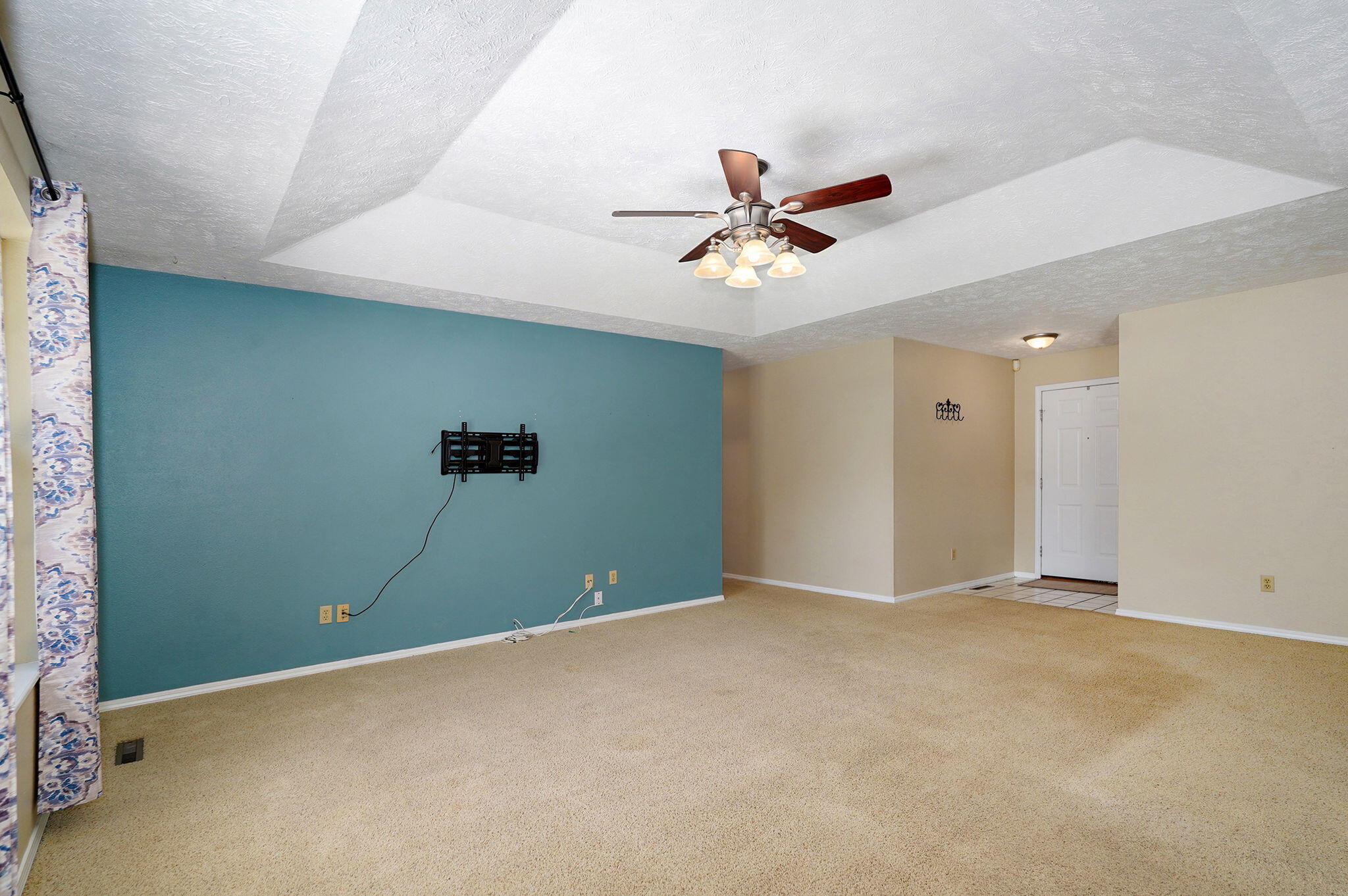 4803 West Tilden Court Property Photo 7
