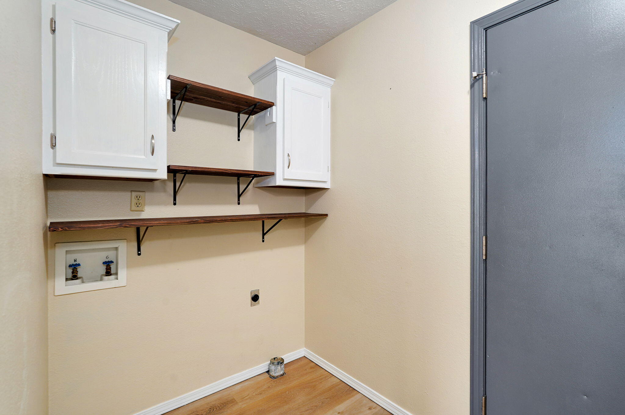 4803 West Tilden Court Property Photo 14