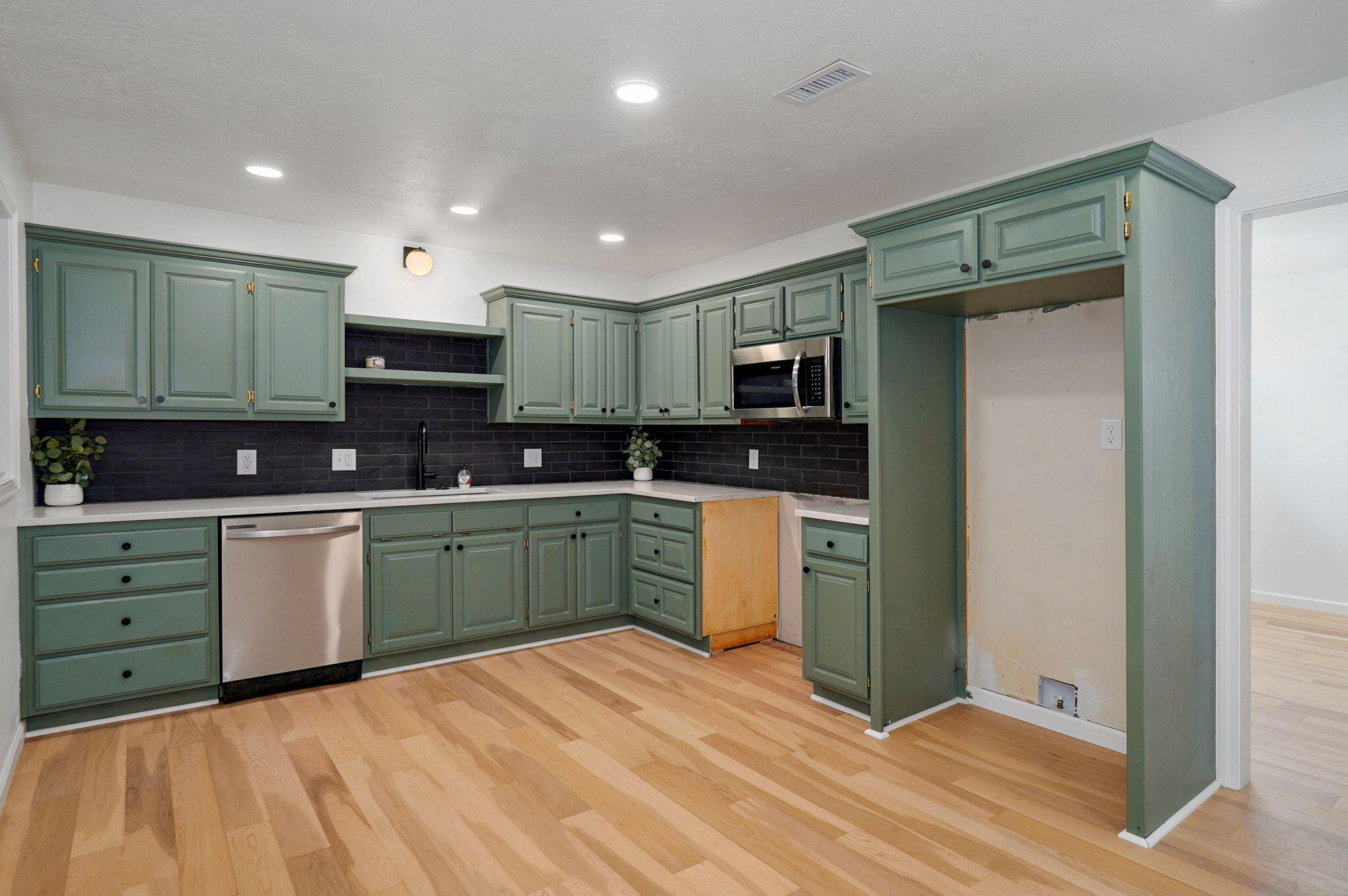11675 Lawrence 1163 Property Photo 8