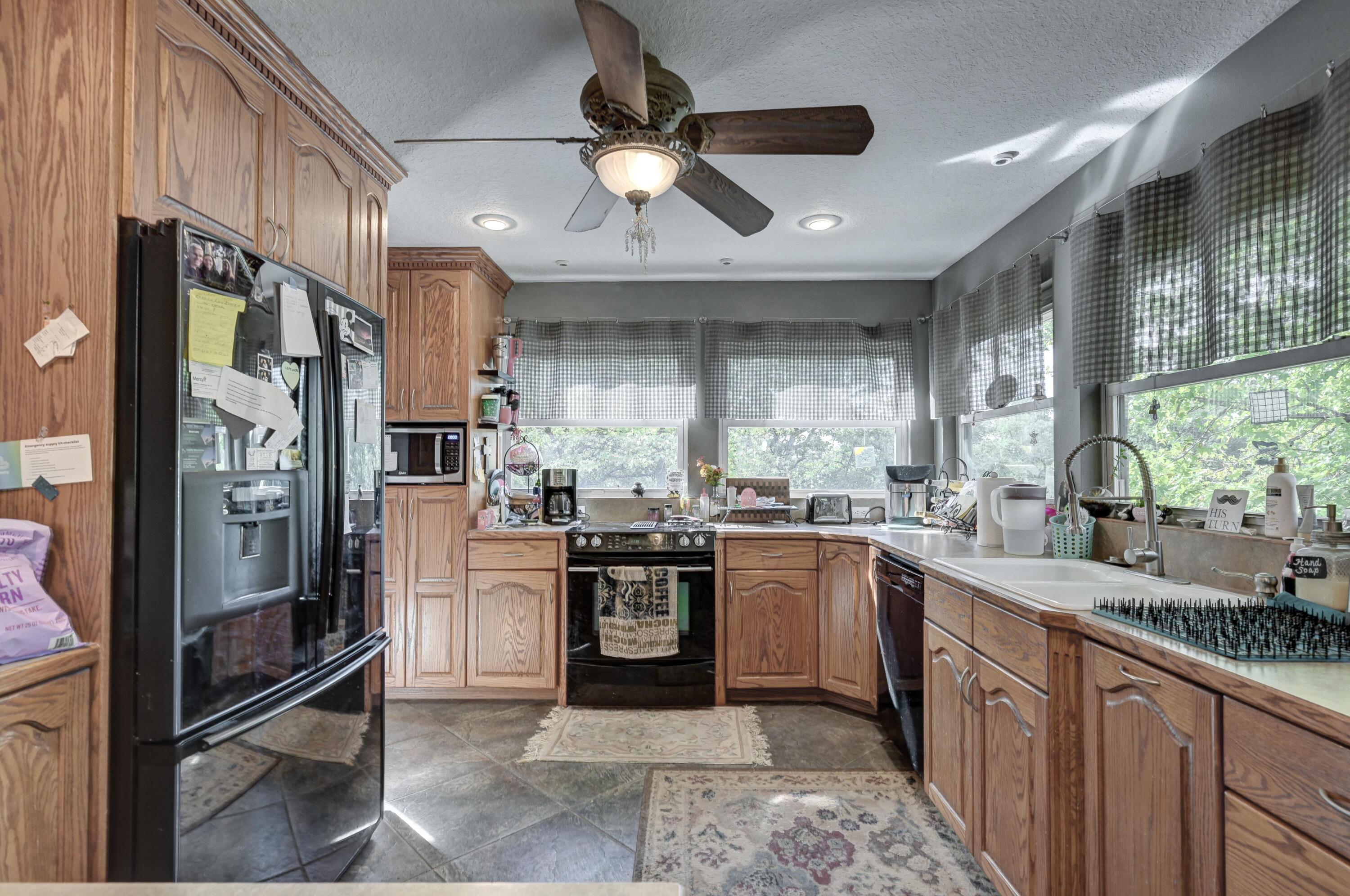 11802 Emden Lane Property Photo 11